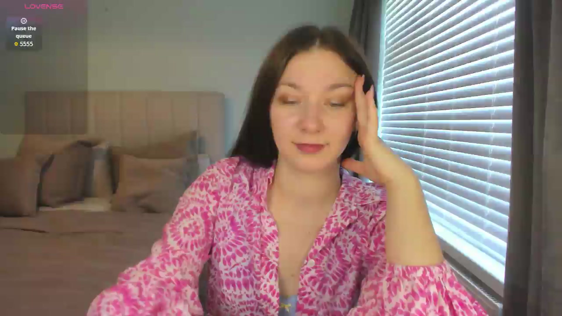 Gallery image thumbnail from SylviaShine's myfreecams stream on, 08/05/2026, 16:42 image 19 of 20