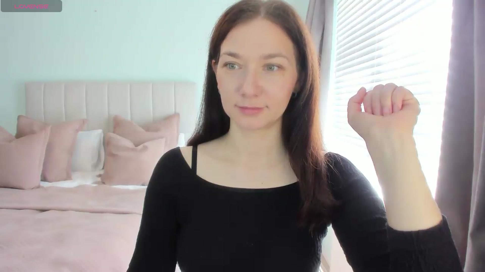 Gallery image thumbnail from SylviaShine's myfreecams stream on, 08/25/2026, 10:34 image 12 of 20