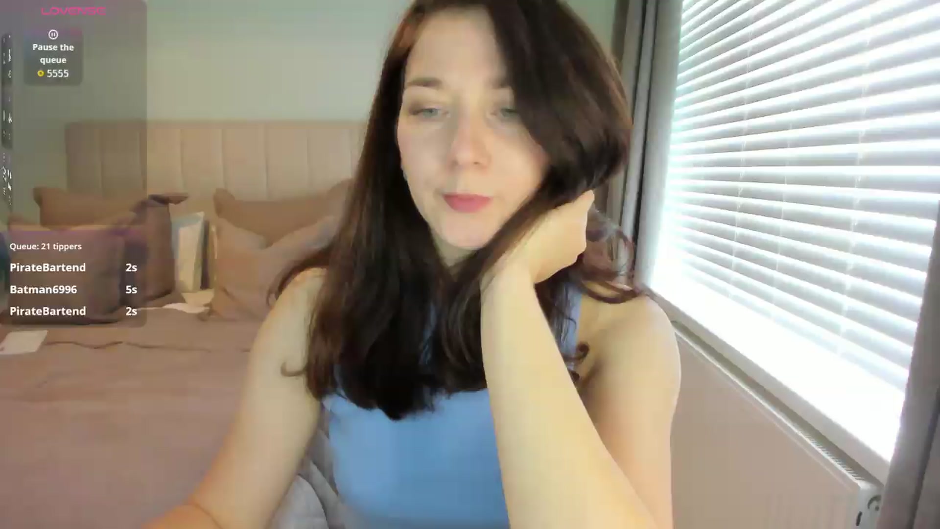 Gallery image thumbnail from SylviaShine's myfreecams stream on, 08/30/2026, 14:46 image 17 of 20