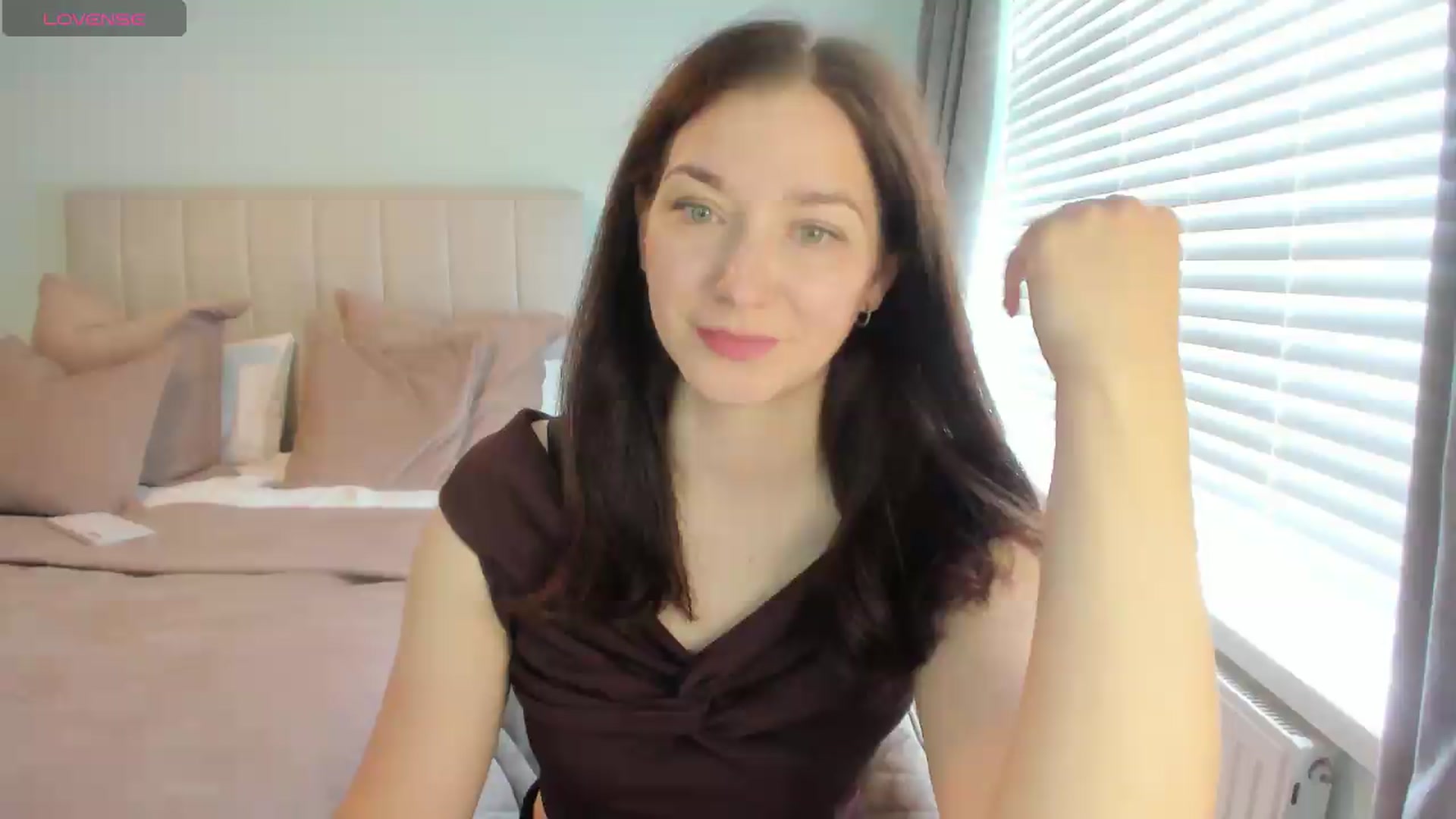 Gallery image thumbnail from SylviaShine's myfreecams stream on, 09/02/2026, 13:30 image 2 of 20