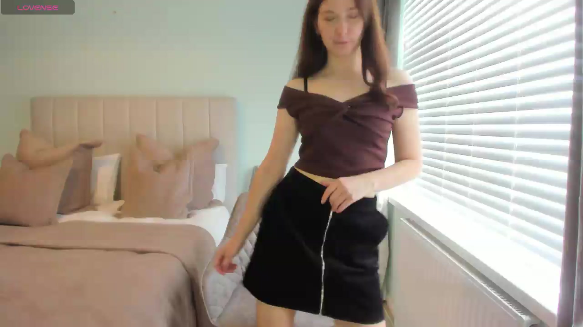 Gallery image thumbnail from SylviaShine's myfreecams stream on, 09/02/2026, 15:59 image 1 of 20