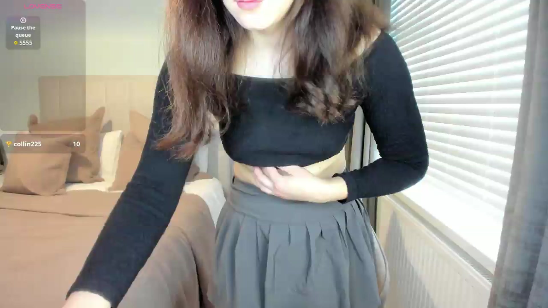 Gallery image thumbnail from SylviaShine's myfreecams stream on, 09/03/2026, 18:32 image 5 of 20