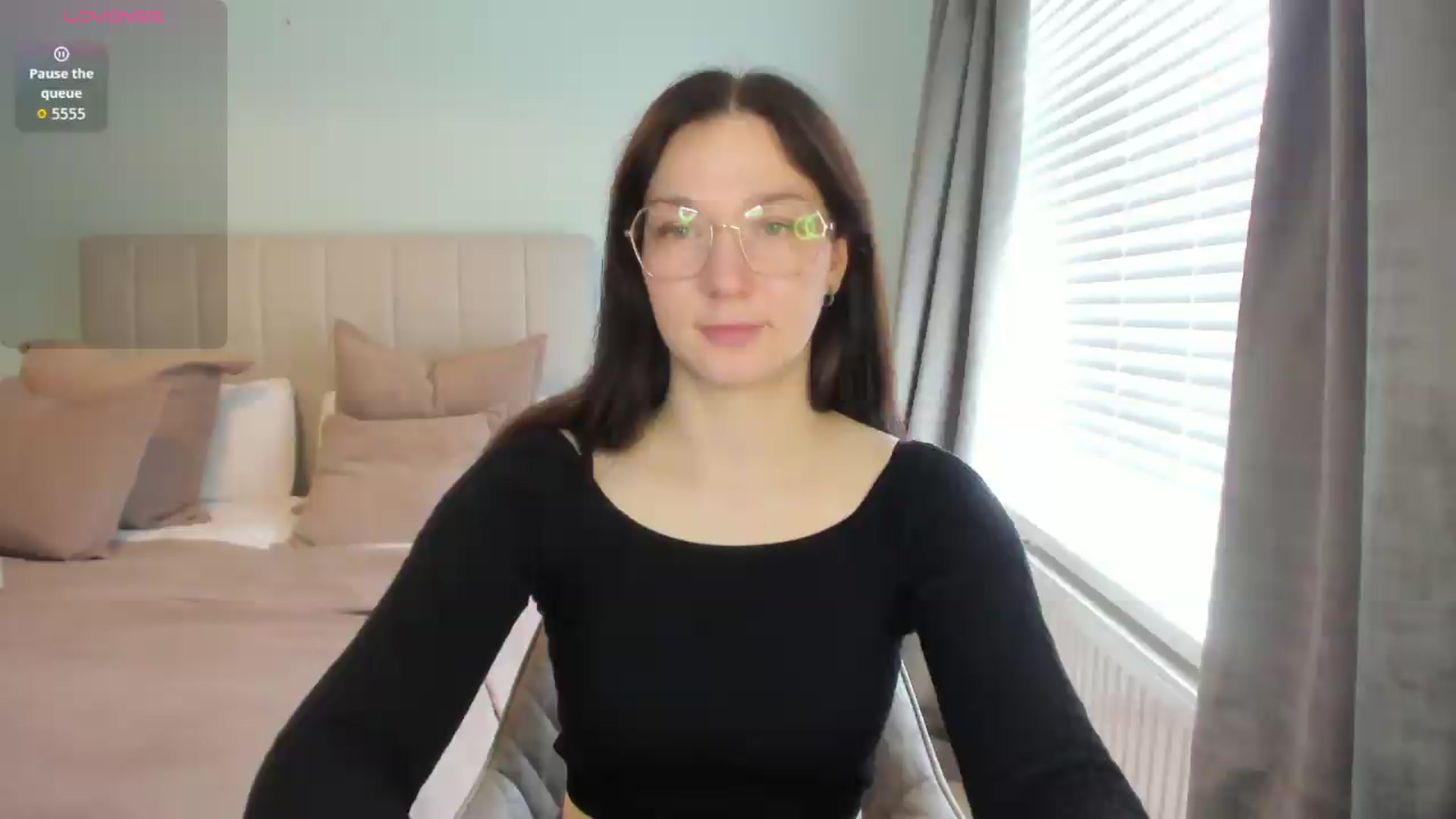 Gallery image thumbnail from SylviaShine's myfreecams stream on, 09/22/2026, 13:52 image 11 of 20