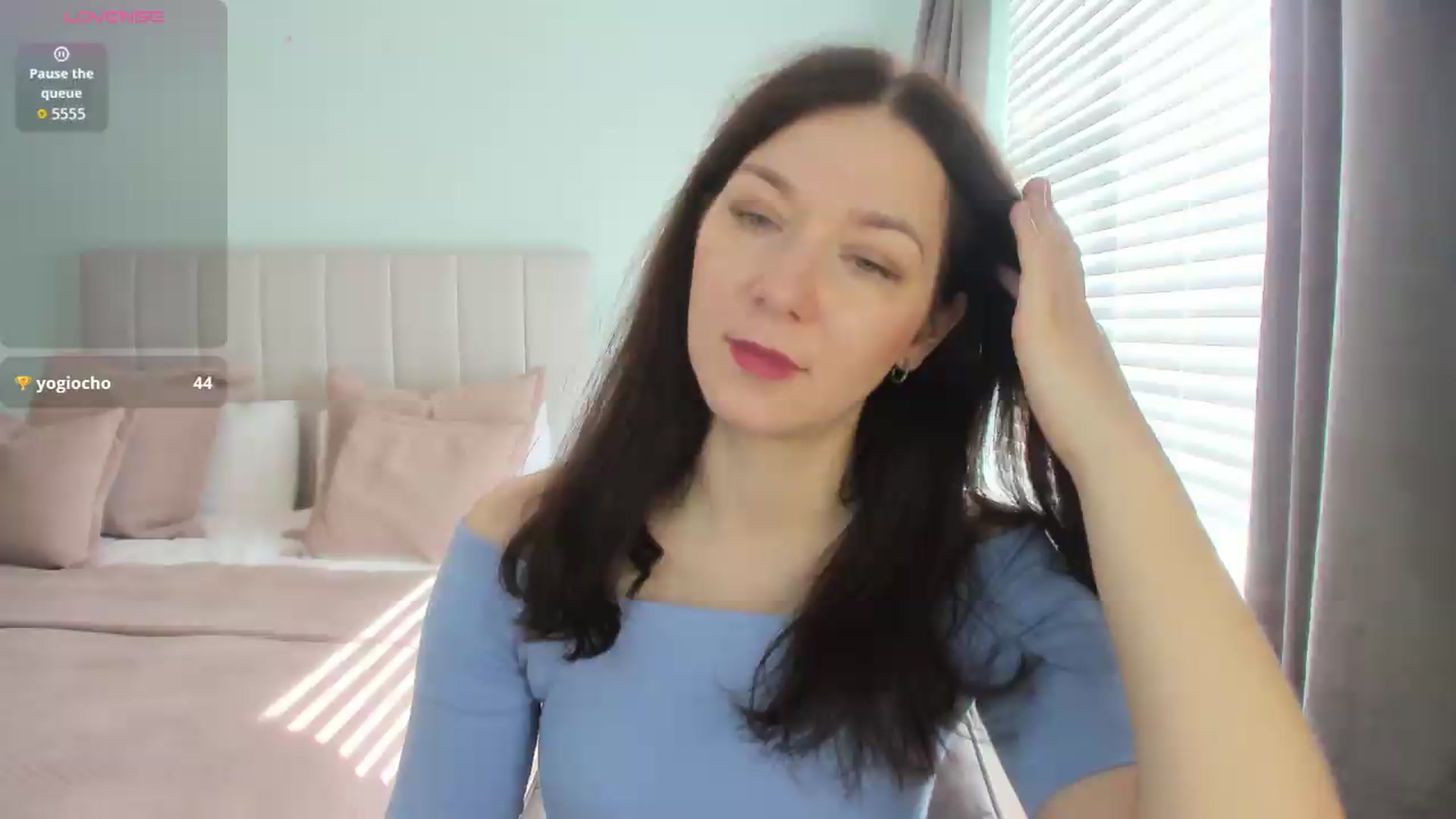 Gallery image thumbnail from SylviaShine's myfreecams stream on, 09/23/2026, 11:38 image 14 of 20
