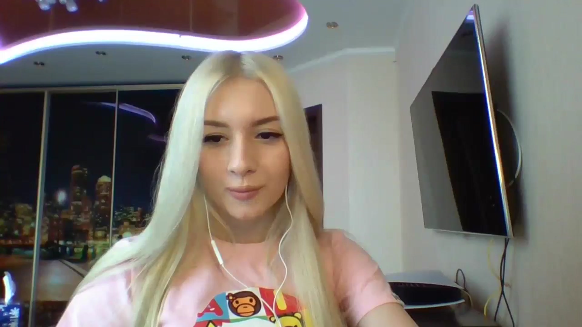 Gallery image thumbnail from SyndyRein's myfreecams stream on, 04/22/2026, 10:19 image 8 of 20