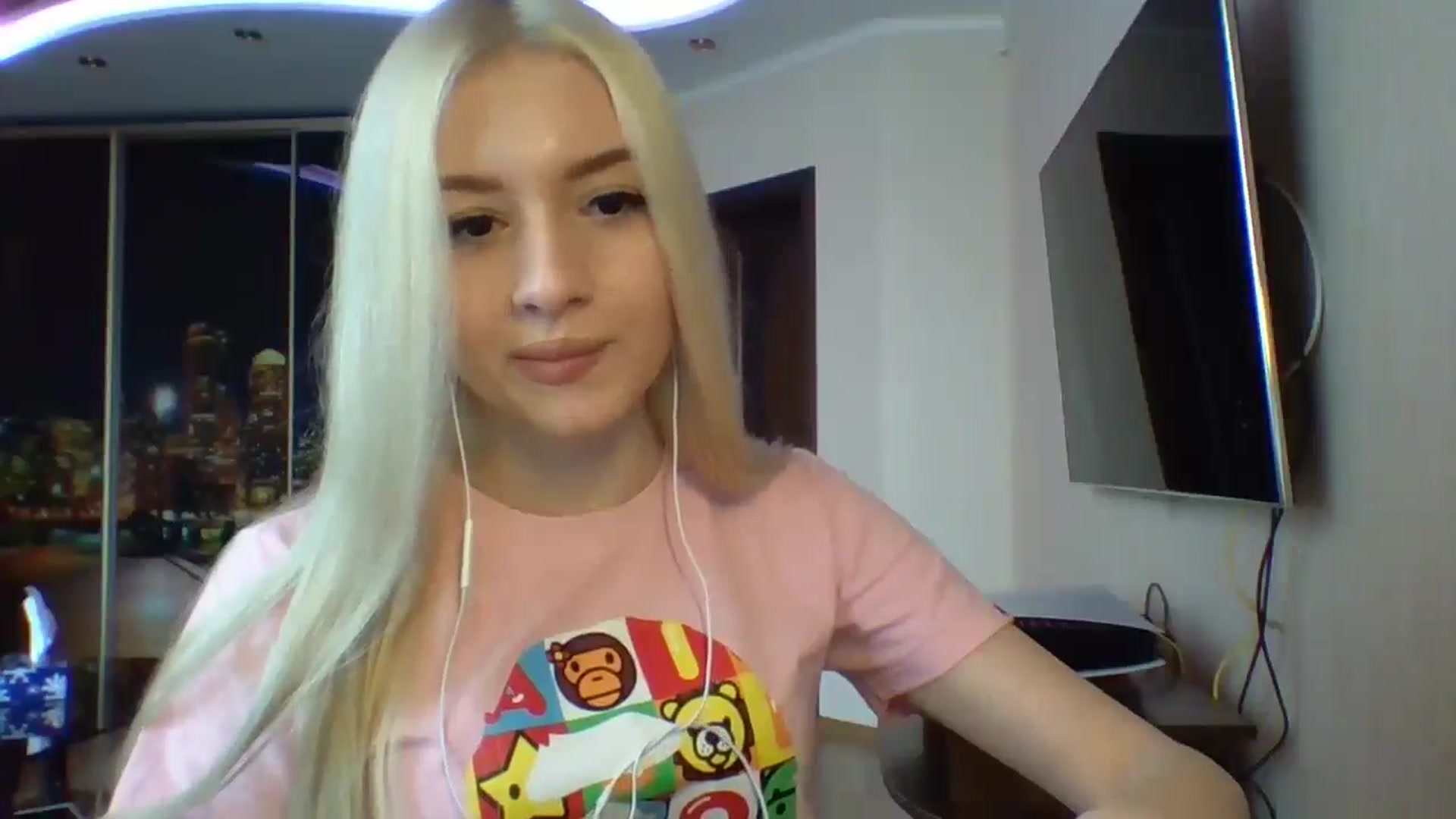 Gallery image thumbnail from SyndyRein's myfreecams stream on, 04/22/2026, 11:16 image 2 of 20