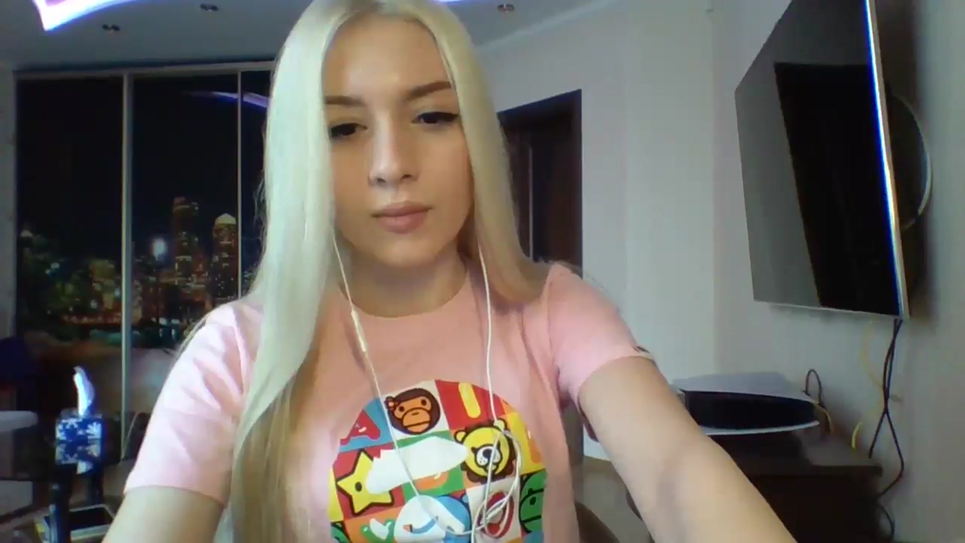 Gallery image thumbnail from SyndyRein's myfreecams stream on, 04/22/2026, 11:16 image 19 of 20