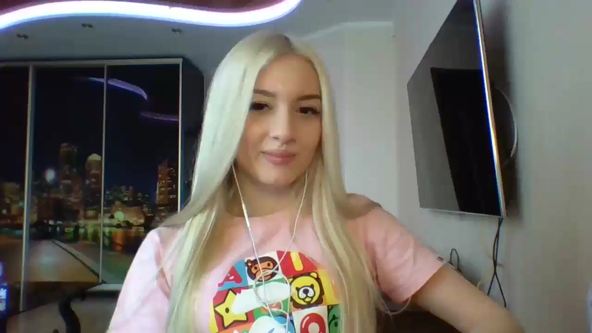 Gallery image thumbnail from SyndyRein's myfreecams stream on, 04/22/2026, 12:13 image 8 of 20