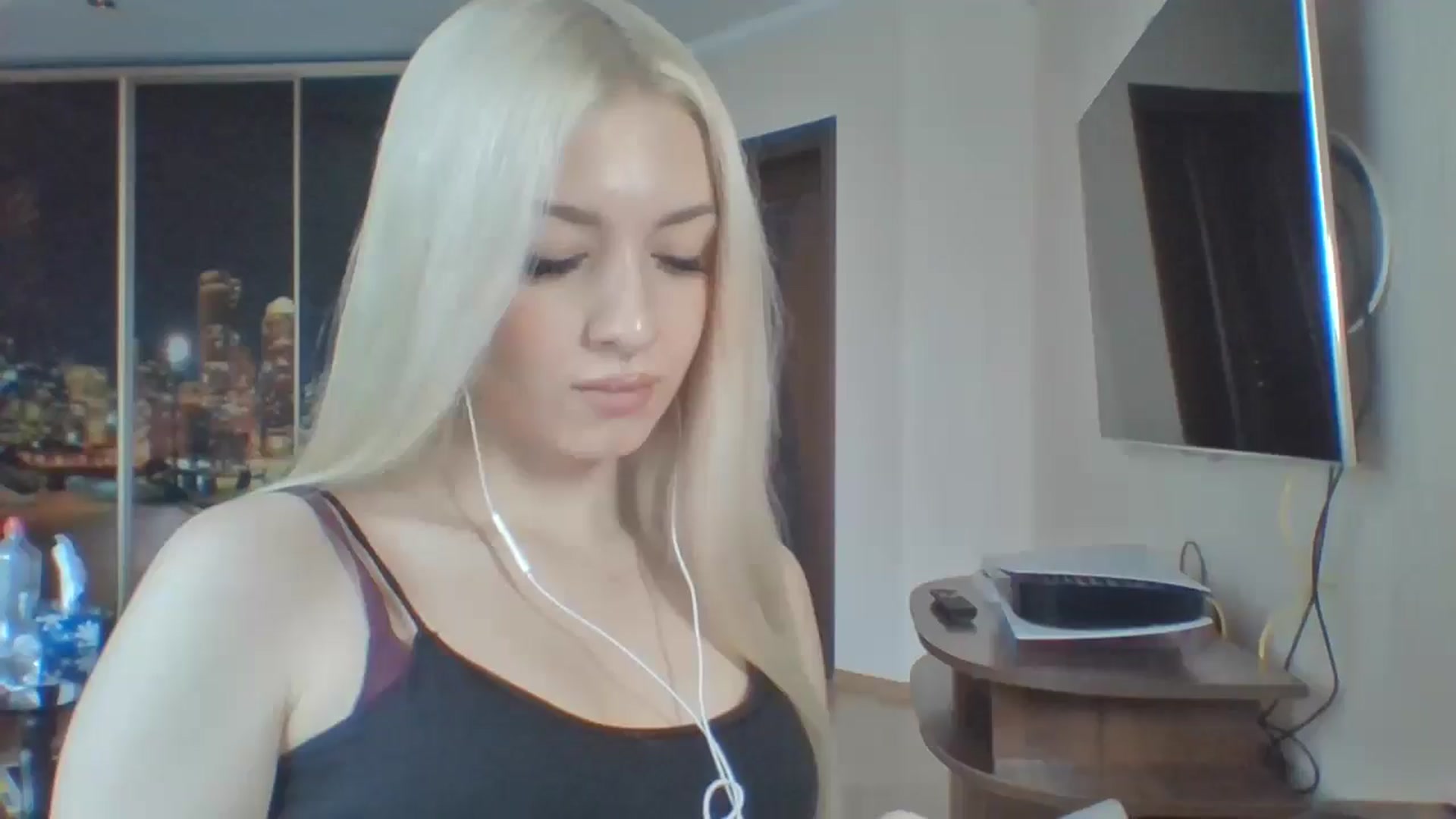 Gallery image thumbnail from SyndyRein's myfreecams stream on, 04/23/2026, 11:39 image 11 of 20