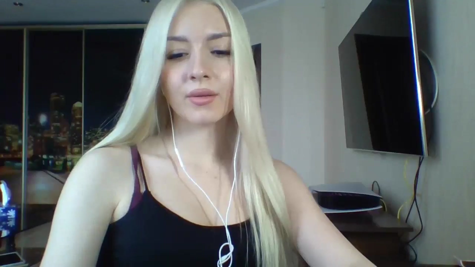 Gallery image thumbnail from SyndyRein's myfreecams stream on, 04/23/2026, 11:39 image 19 of 20