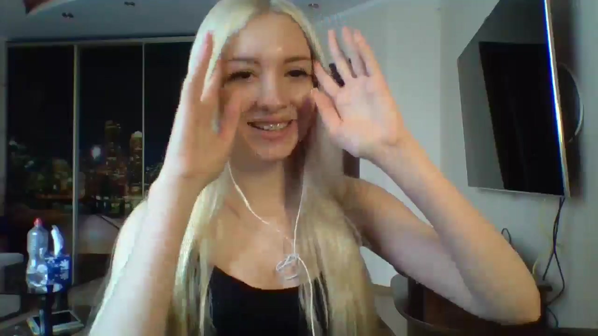 Gallery image thumbnail from SyndyRein's myfreecams stream on, 04/23/2026, 13:06 image 16 of 20