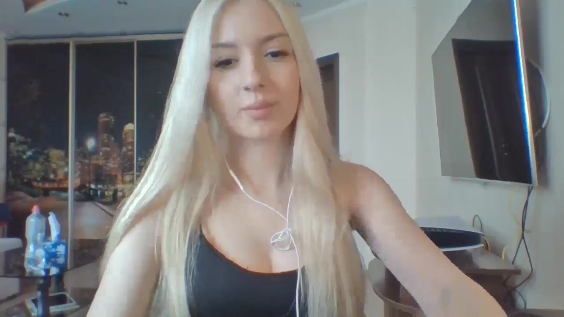 Gallery image thumbnail from SyndyRein's myfreecams stream on, 04/23/2026, 13:06 image 6 of 20