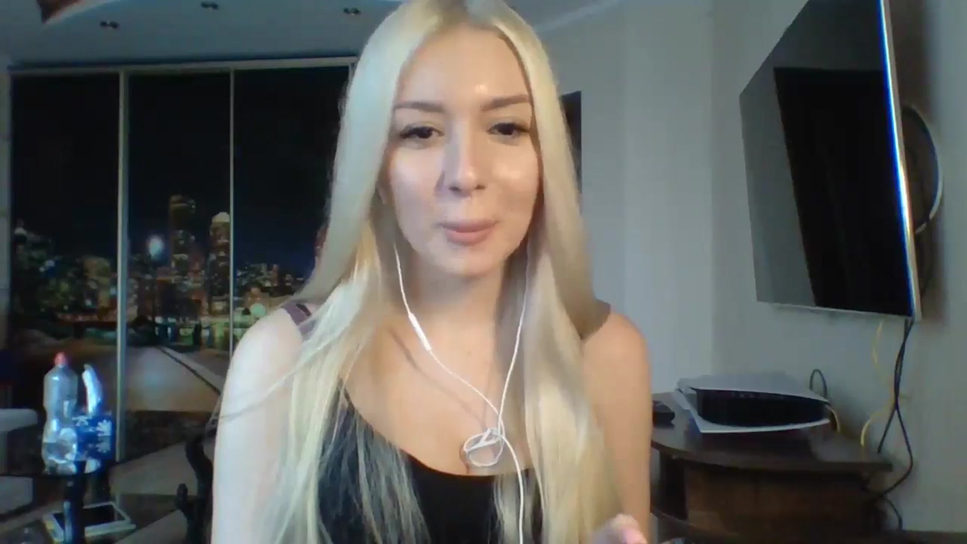 Gallery image thumbnail from SyndyRein's myfreecams stream on, 04/23/2026, 13:06 image 19 of 20