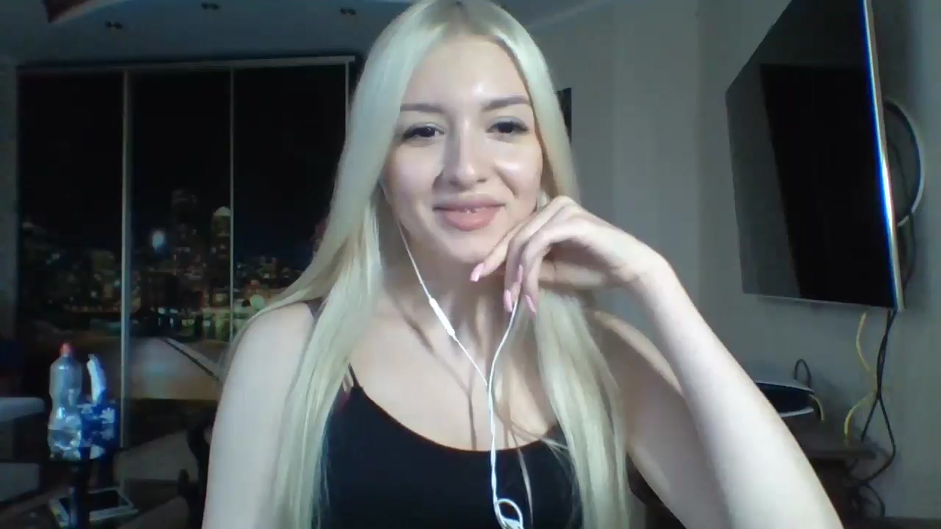 Gallery image thumbnail from SyndyRein's myfreecams stream on, 04/23/2026, 14:13 image 8 of 20