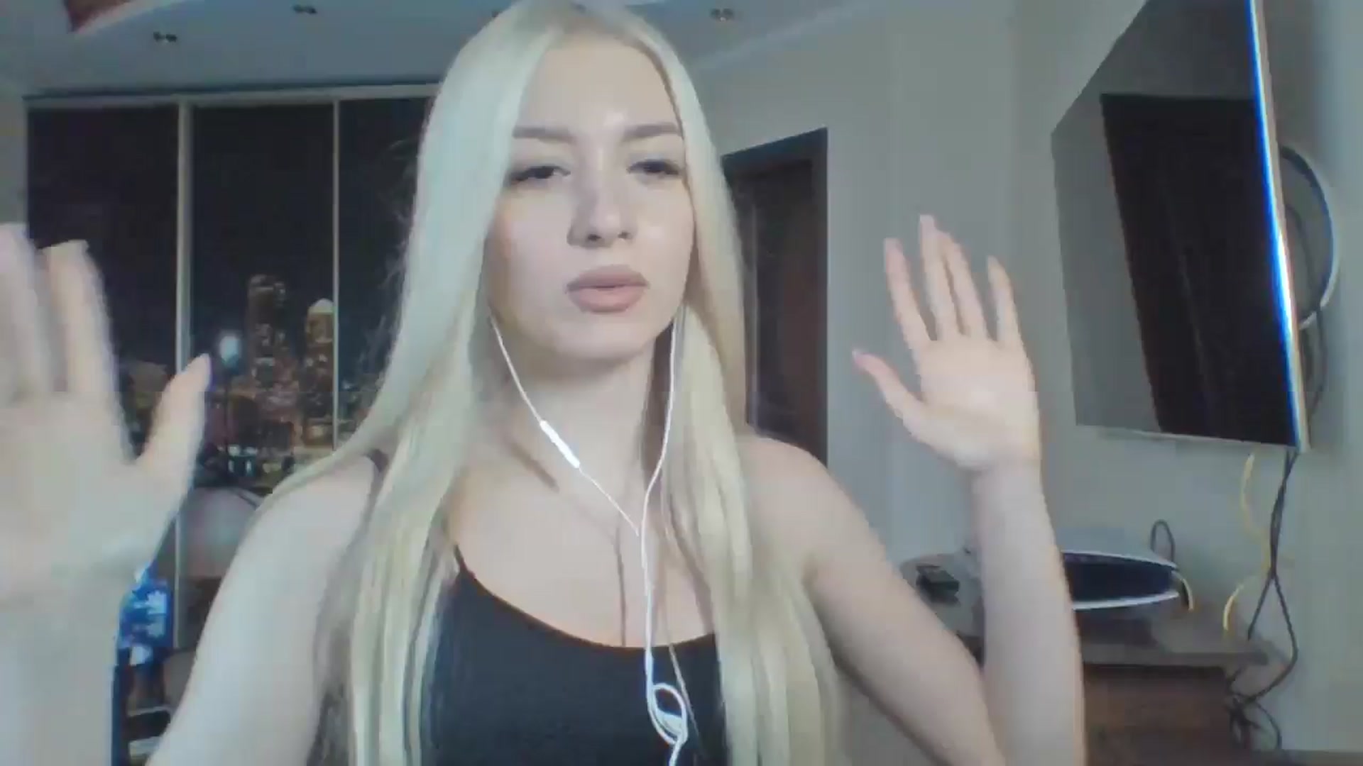 Gallery image thumbnail from SyndyRein's myfreecams stream on, 04/23/2026, 14:13 image 16 of 20