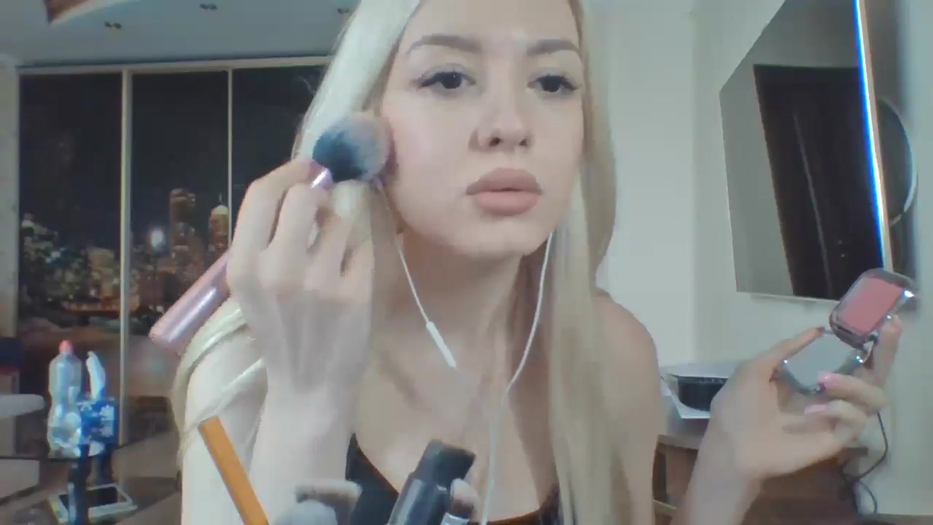 Gallery image thumbnail from SyndyRein's myfreecams stream on, 04/23/2026, 14:13 image 14 of 20