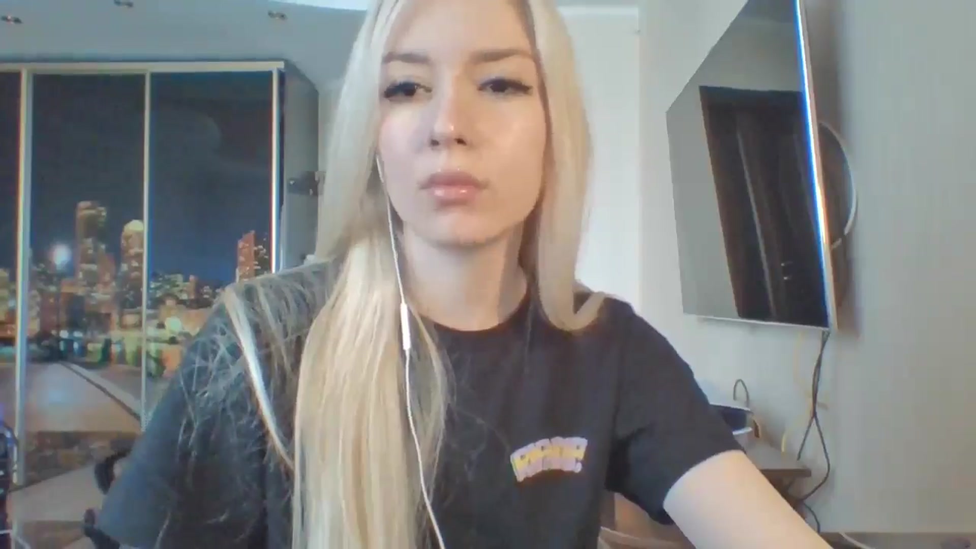 Gallery image thumbnail from SyndyRein's myfreecams stream on, 04/24/2026, 10:39 image 18 of 20