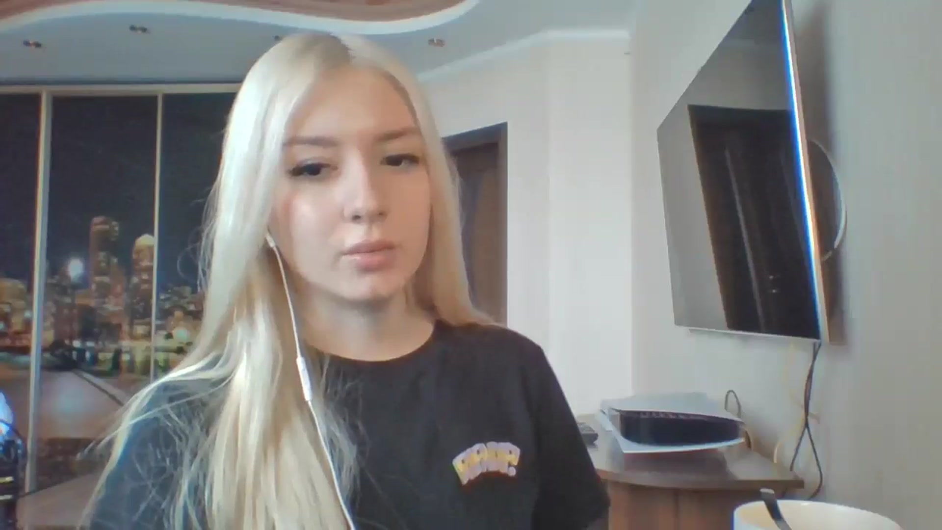 Gallery image thumbnail from SyndyRein's myfreecams stream on, 04/24/2026, 12:49 image 13 of 20