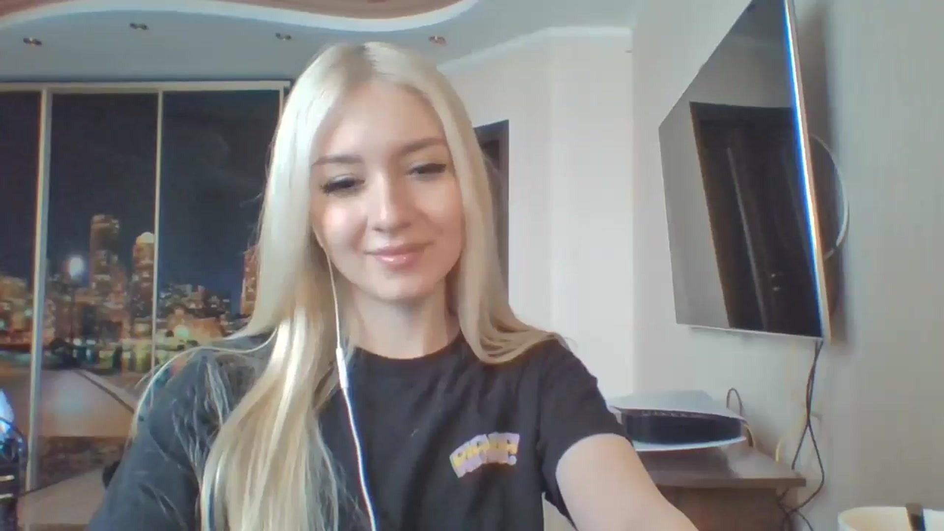 Gallery image thumbnail from SyndyRein's myfreecams stream on, 04/24/2026, 12:49 image 6 of 20