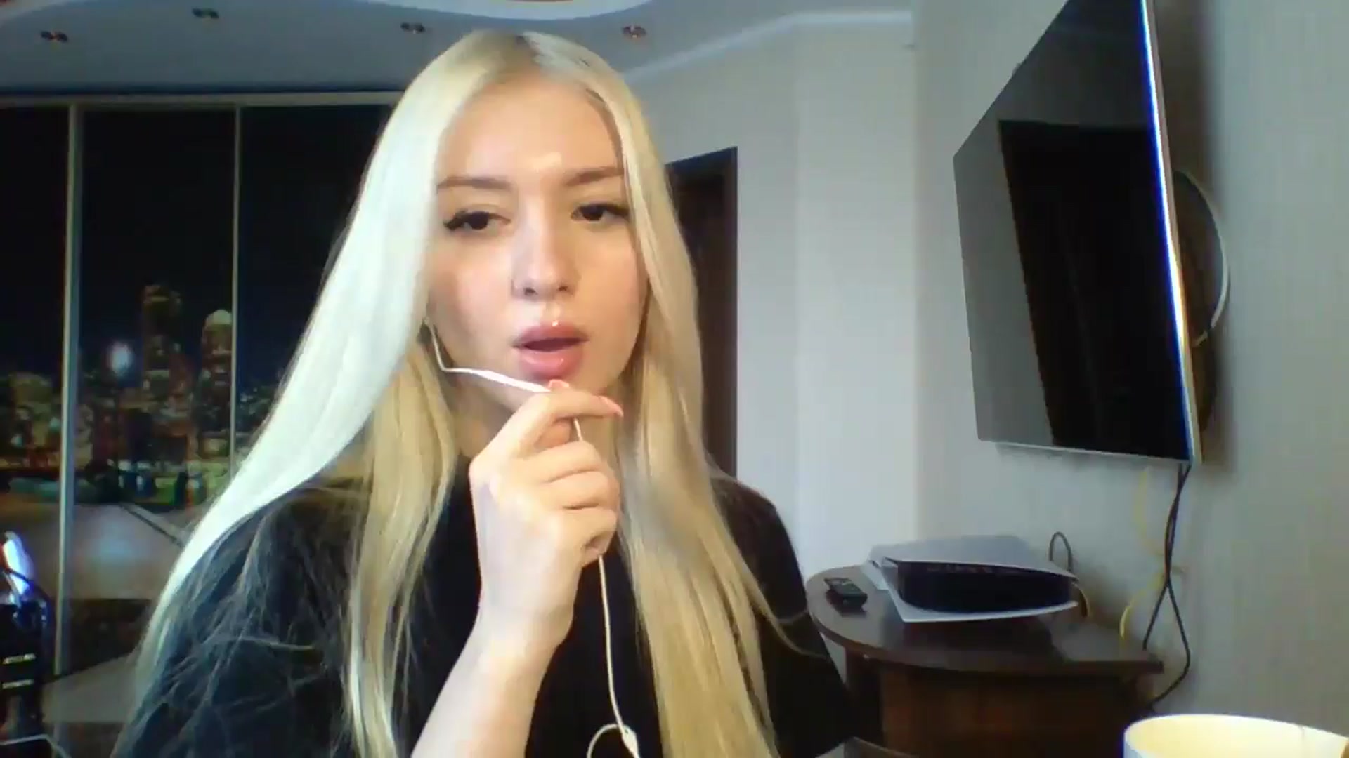 Gallery image thumbnail from SyndyRein's myfreecams stream on, 04/24/2026, 14:07 image 11 of 20
