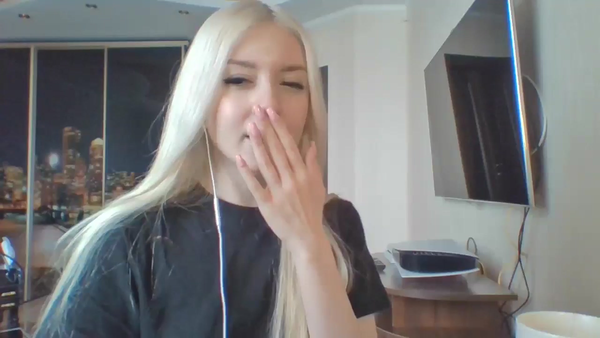 Gallery image thumbnail from SyndyRein's myfreecams stream on, 04/24/2026, 14:07 image 16 of 20