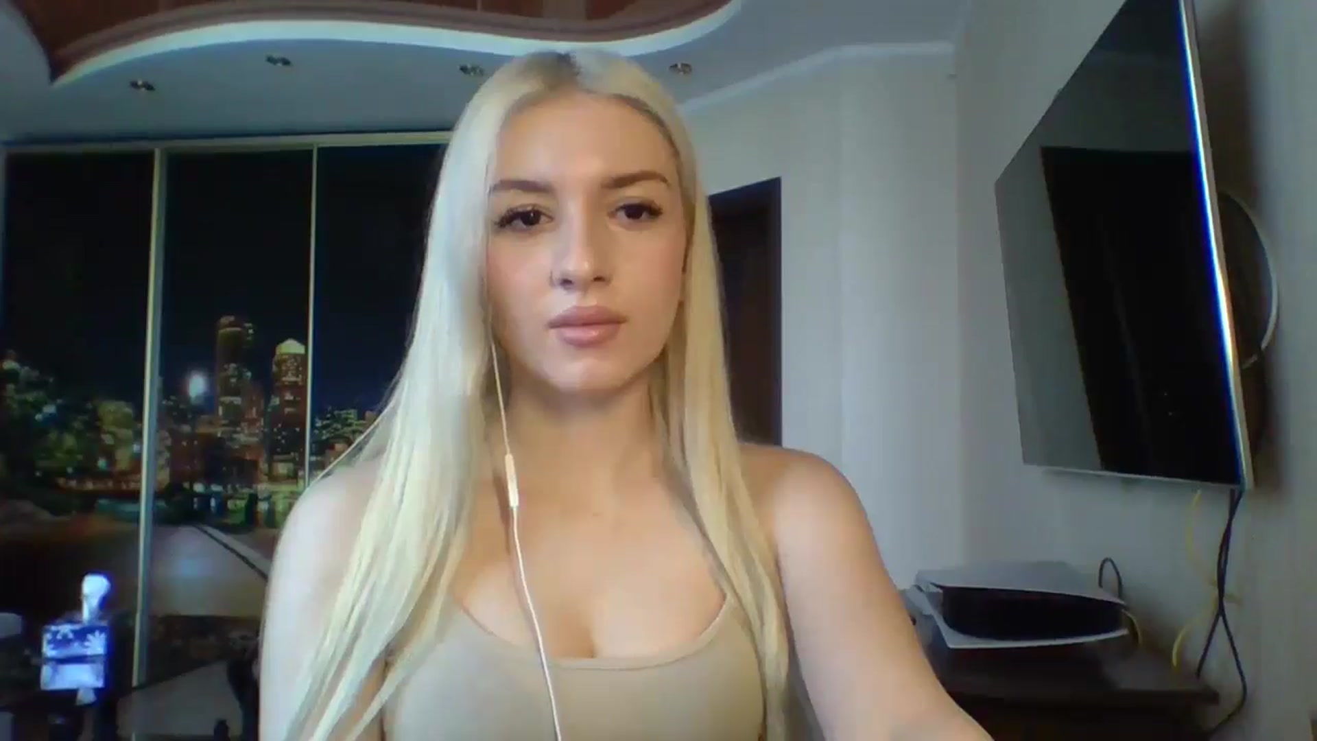 Gallery image thumbnail from SyndyRein's myfreecams stream on, 04/27/2026, 09:36 image 8 of 20