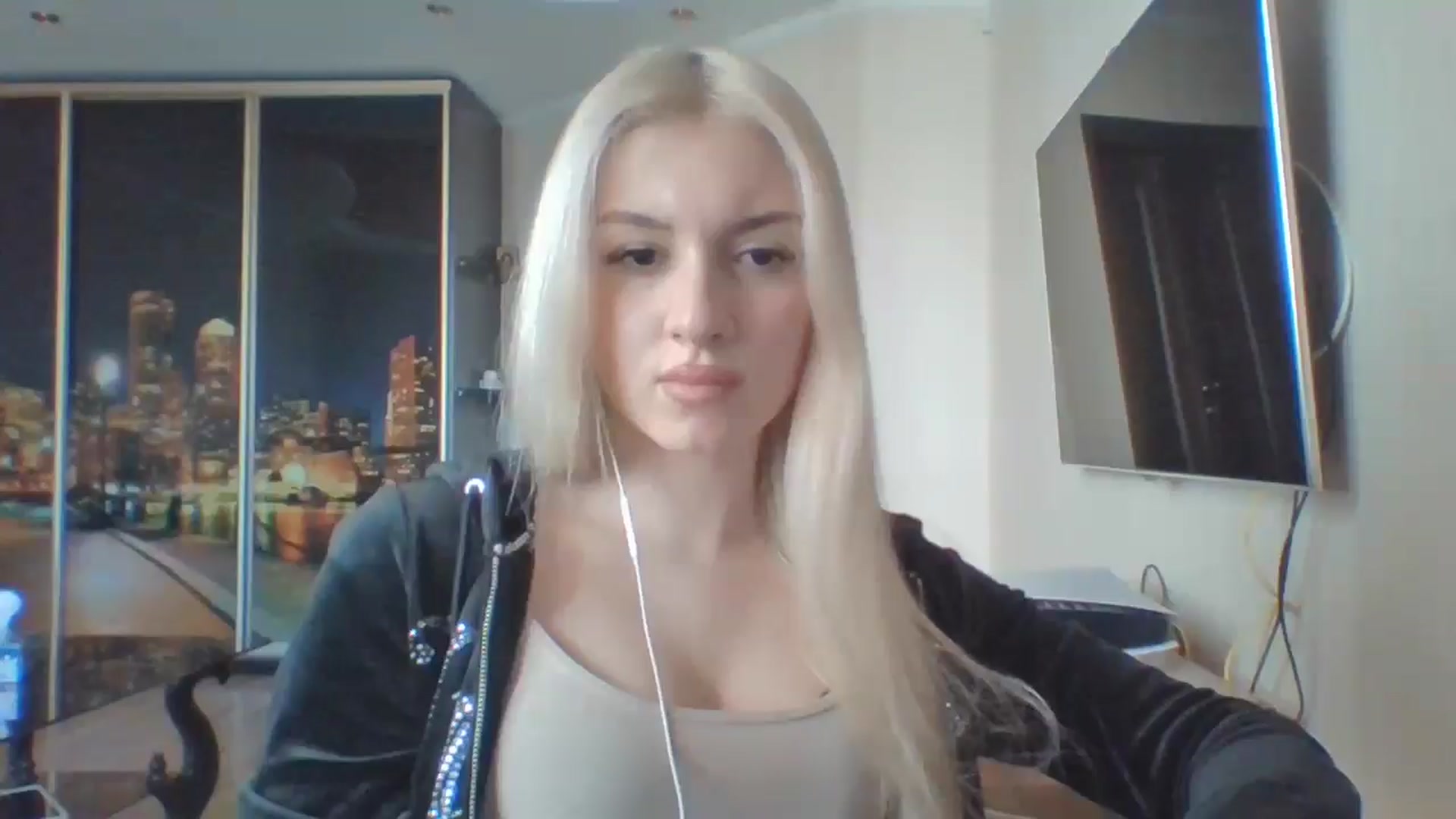 Gallery image thumbnail from SyndyRein's myfreecams stream on, 04/27/2026, 15:01 image 10 of 20