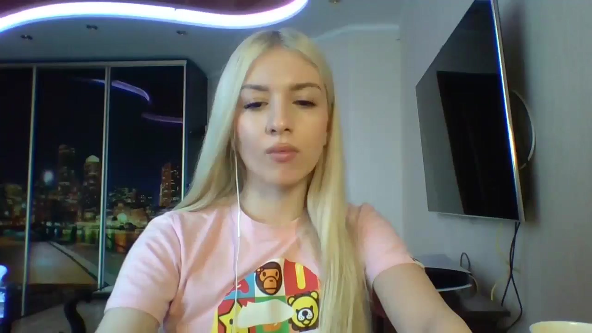 Gallery image thumbnail from SyndyRein's myfreecams stream on, 04/28/2026, 10:36 image 20 of 20