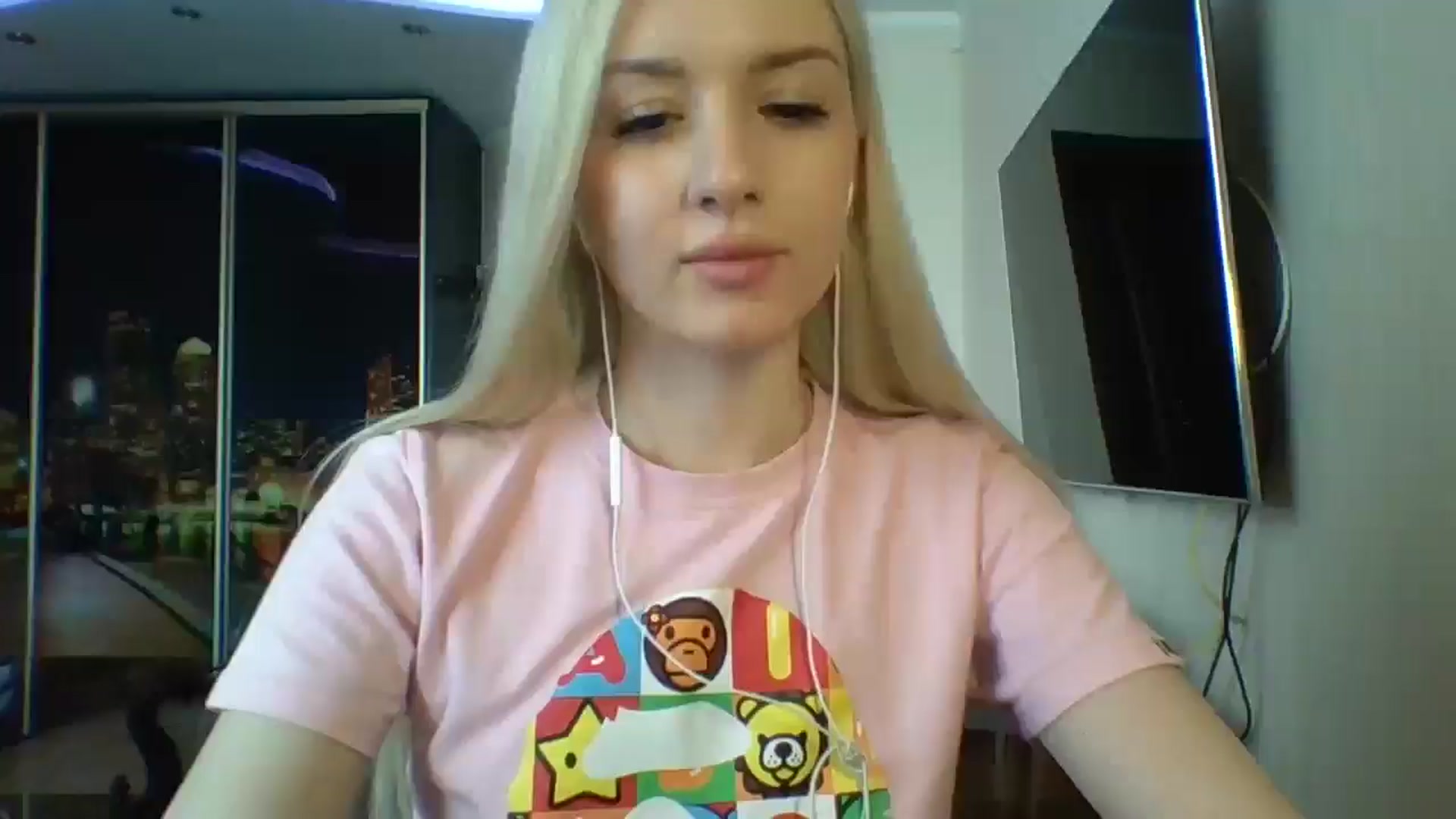 Gallery image thumbnail from SyndyRein's myfreecams stream on, 04/28/2026, 13:21 image 1 of 20
