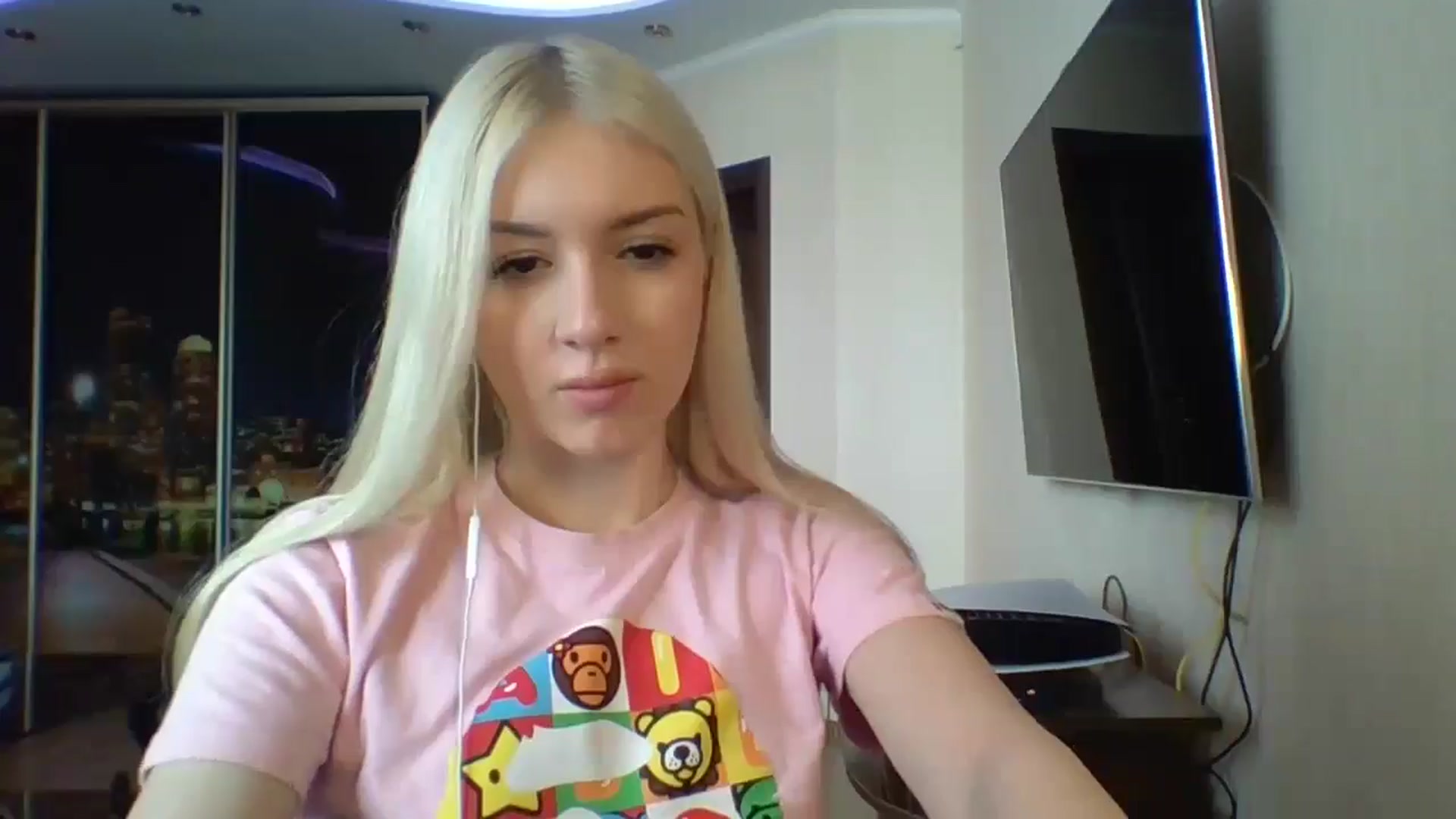 Gallery image thumbnail from SyndyRein's myfreecams stream on, 04/28/2026, 13:21 image 13 of 20