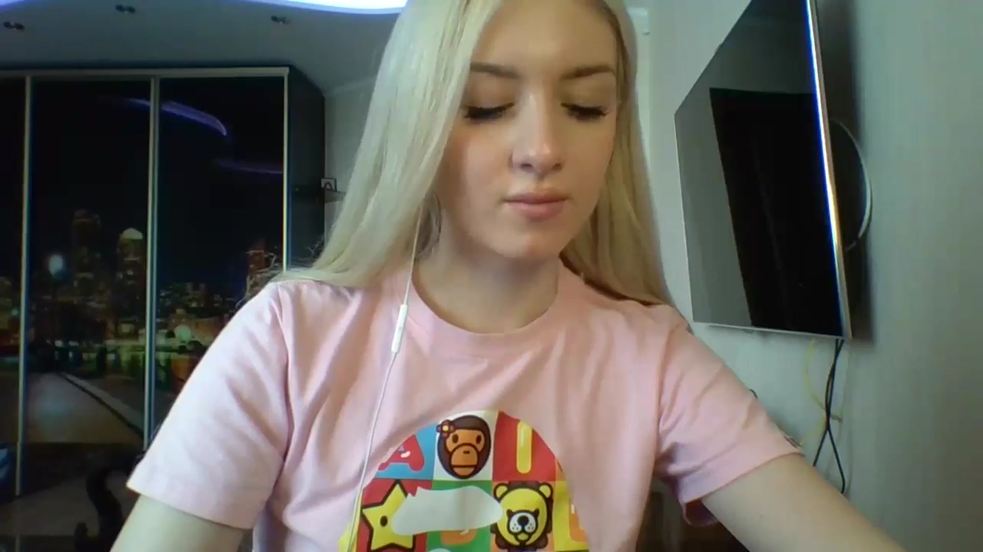 Gallery image thumbnail from SyndyRein's myfreecams stream on, 04/28/2026, 13:21 image 19 of 20