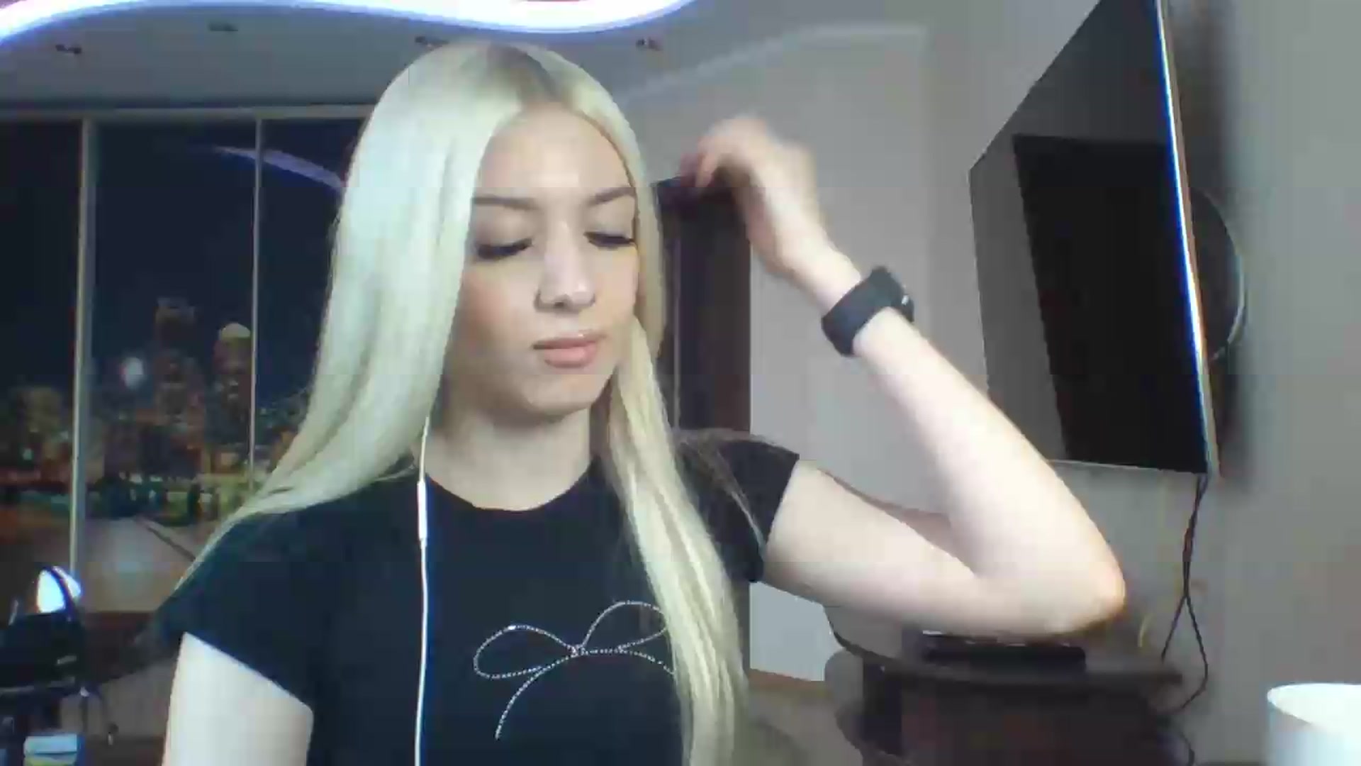 Gallery image thumbnail from SyndyRein's myfreecams stream on, 04/30/2026, 11:29 image 1 of 20