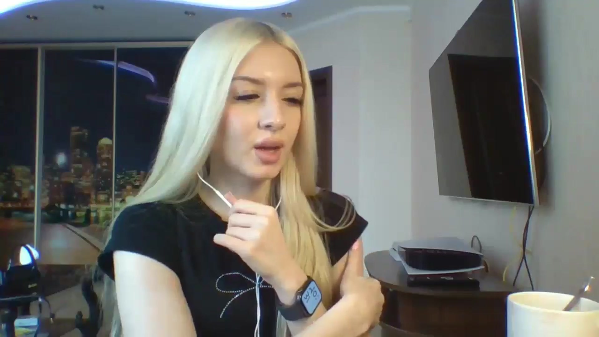 Gallery image thumbnail from SyndyRein's myfreecams stream on, 04/30/2026, 12:14 image 7 of 20