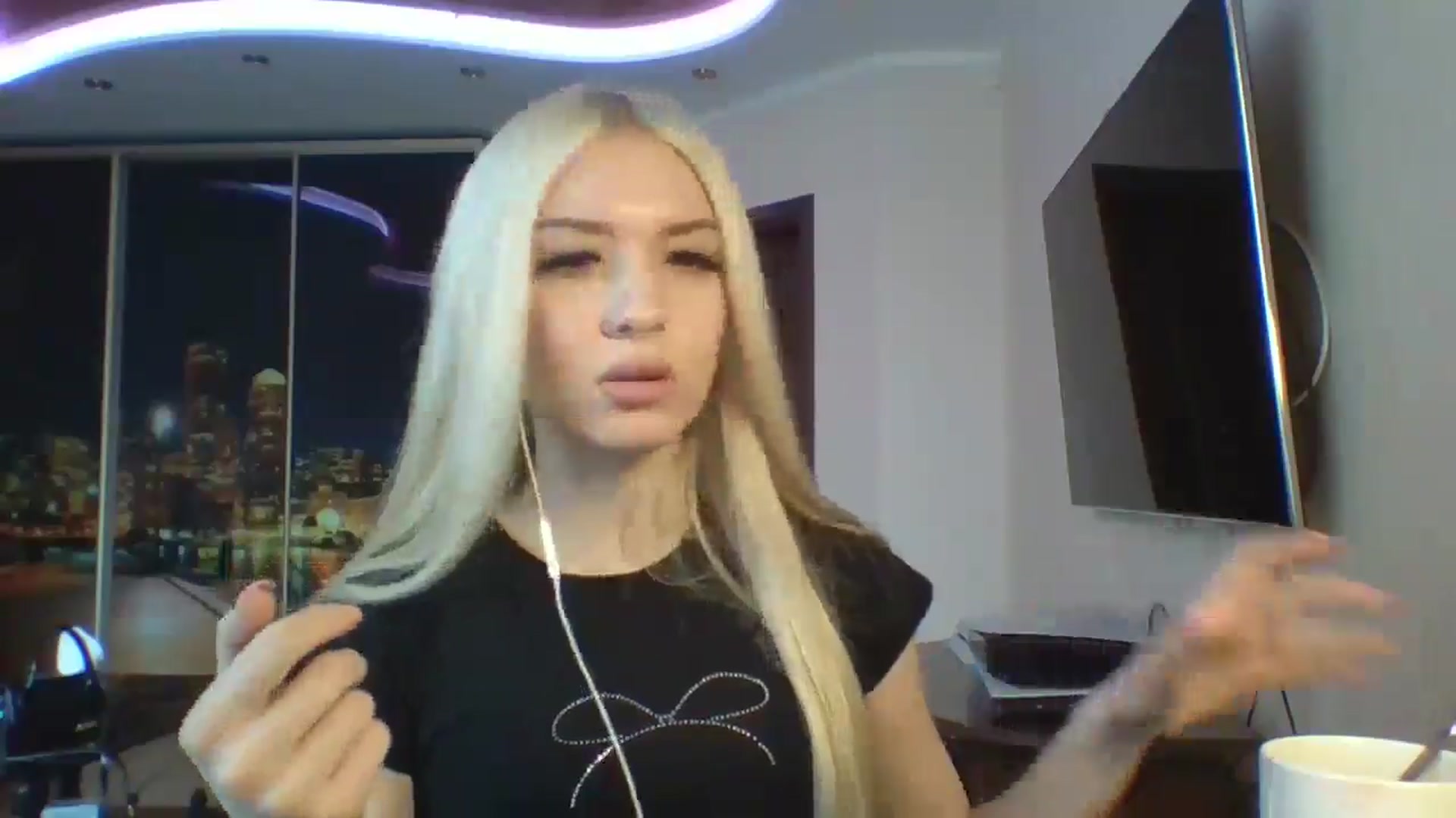 Gallery image thumbnail from SyndyRein's myfreecams stream on, 04/30/2026, 12:52 image 19 of 20