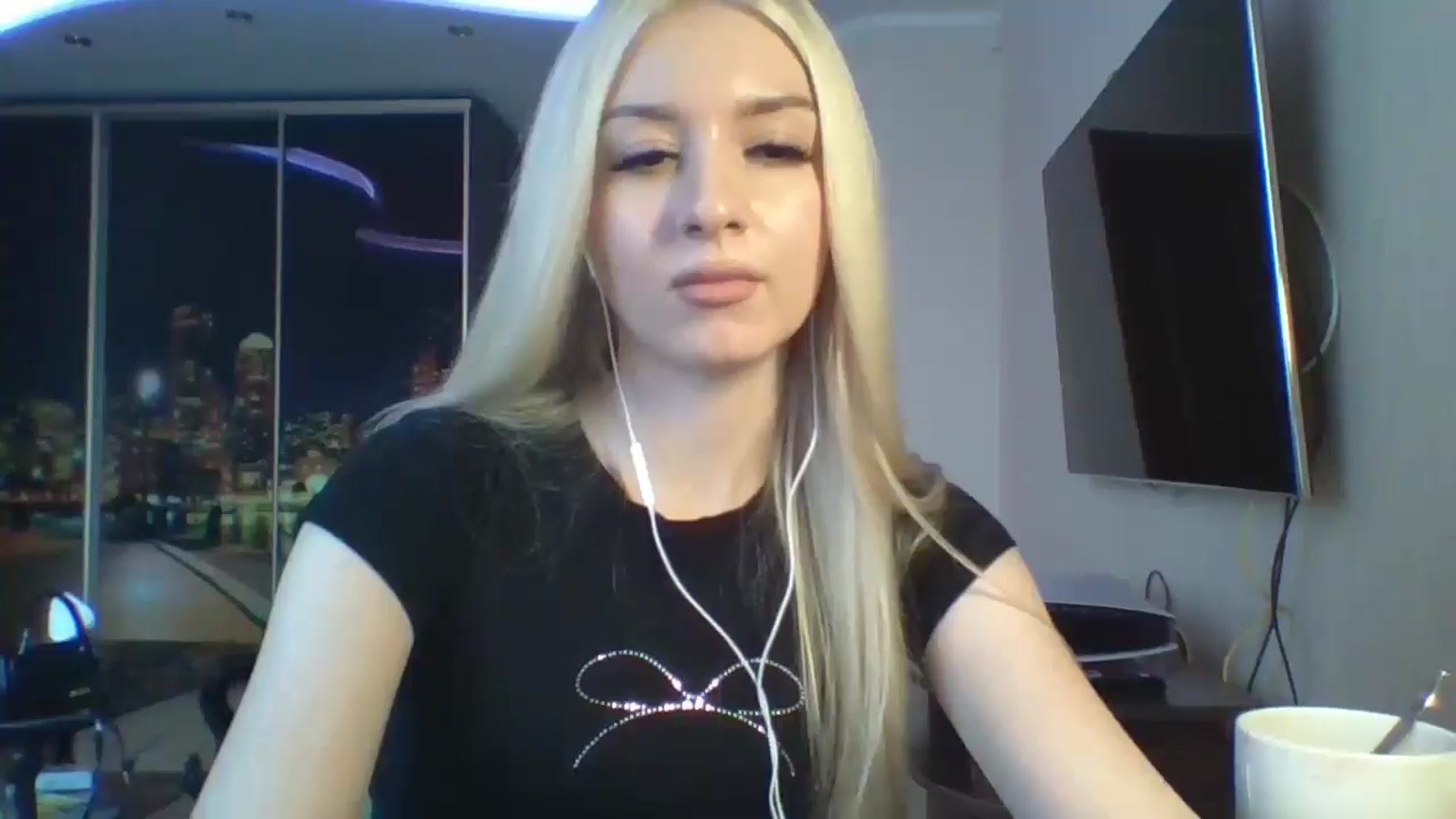 Gallery image thumbnail from SyndyRein's myfreecams stream on, 04/30/2026, 12:52 image 1 of 20