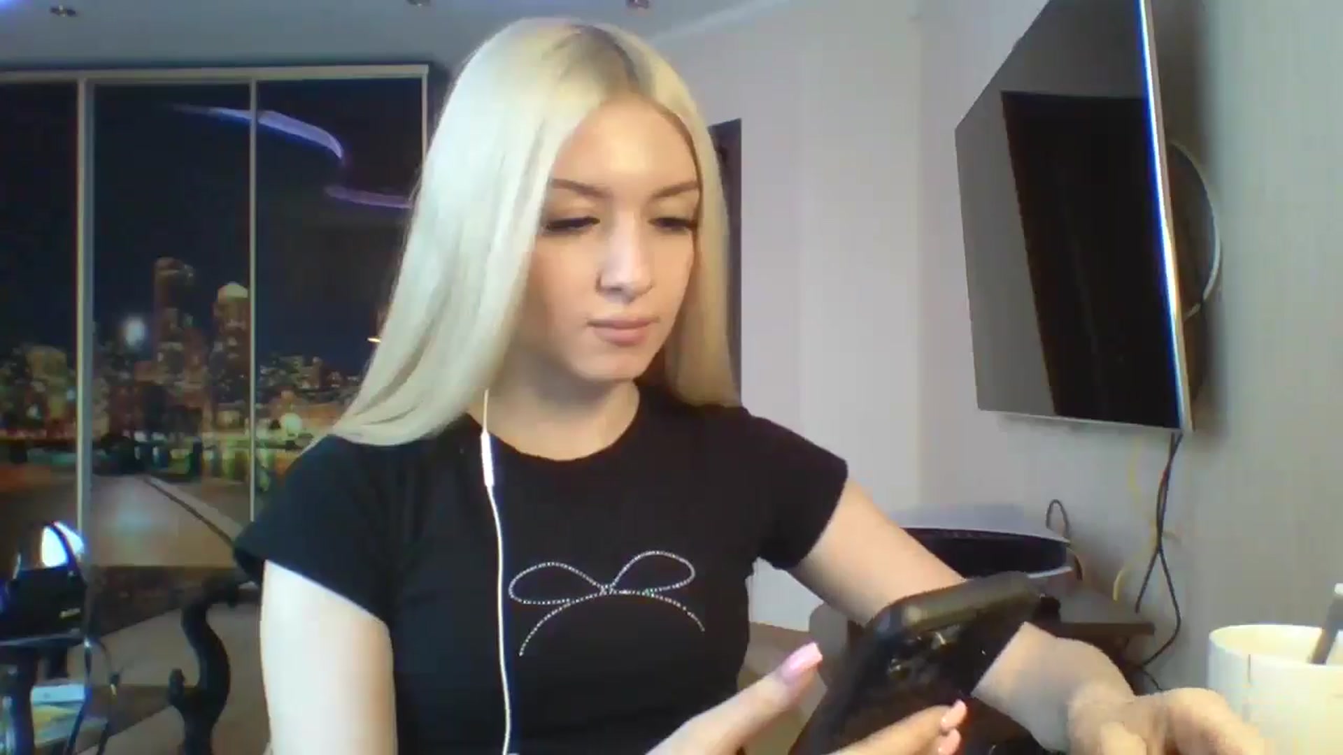 Gallery image thumbnail from SyndyRein's myfreecams stream on, 04/30/2026, 14:14 image 3 of 20