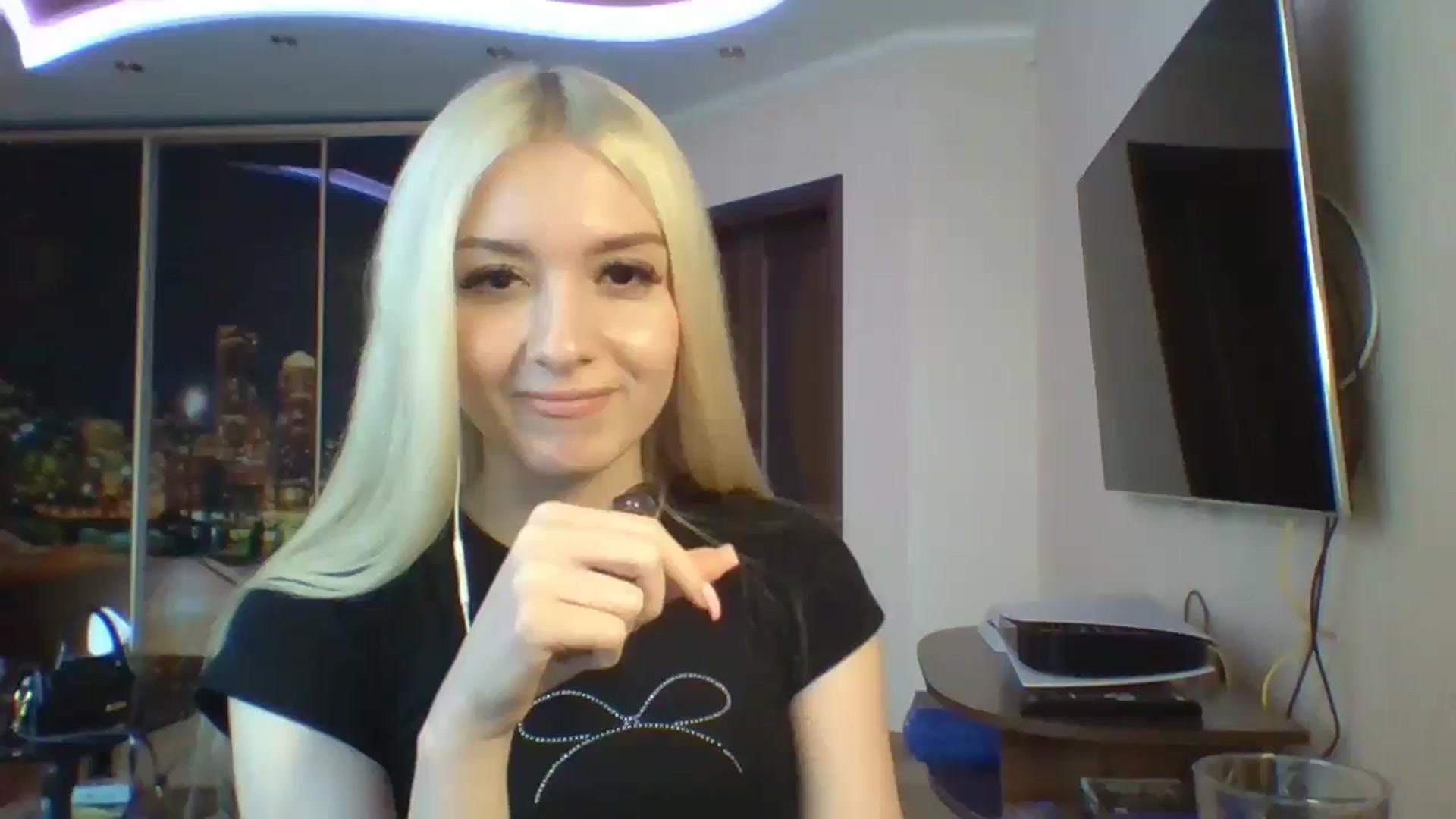 Gallery image thumbnail from SyndyRein's myfreecams stream on, 04/30/2026, 14:58 image 10 of 20