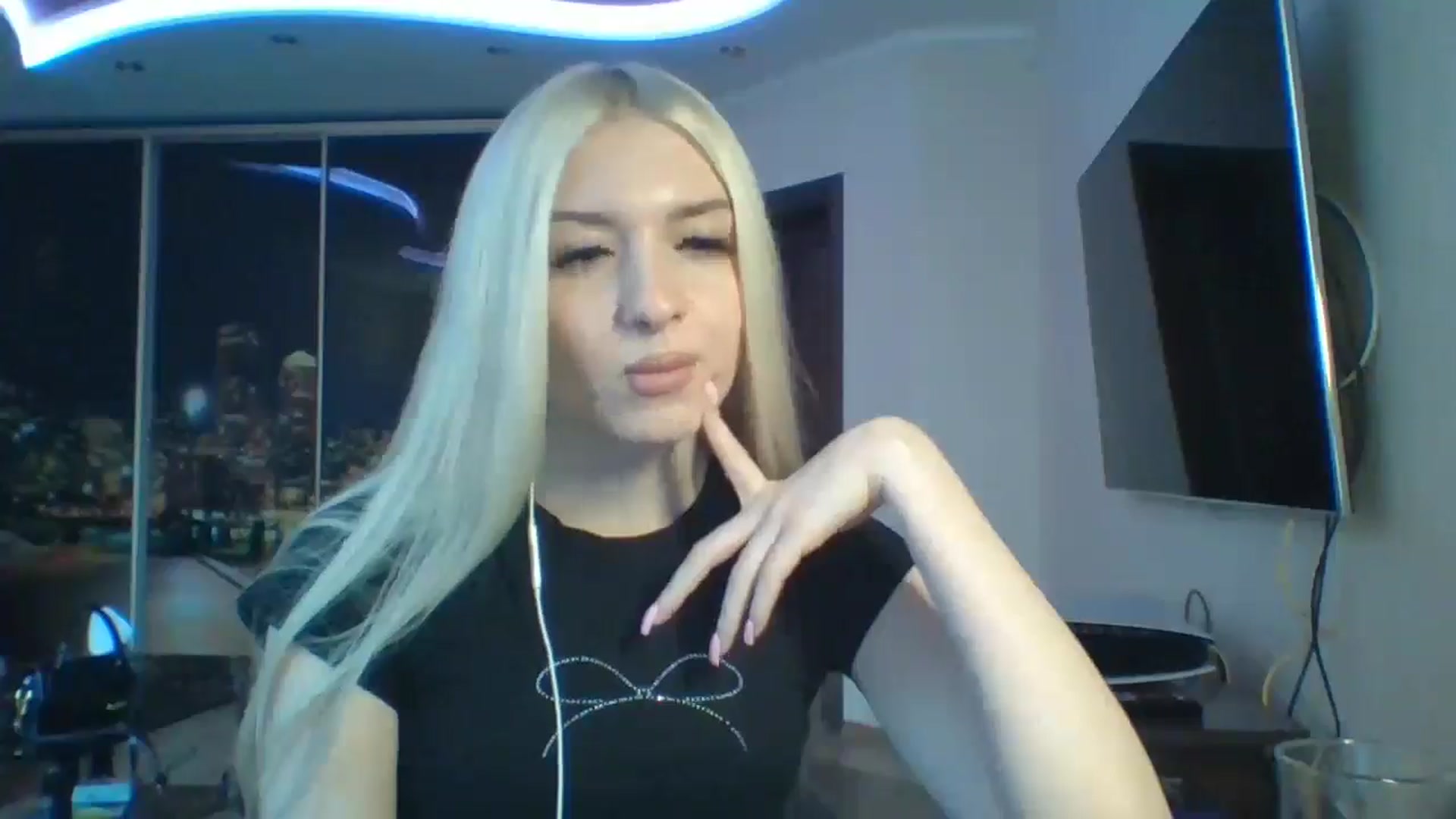 Gallery image thumbnail from SyndyRein's myfreecams stream on, 04/30/2026, 14:58 image 19 of 20