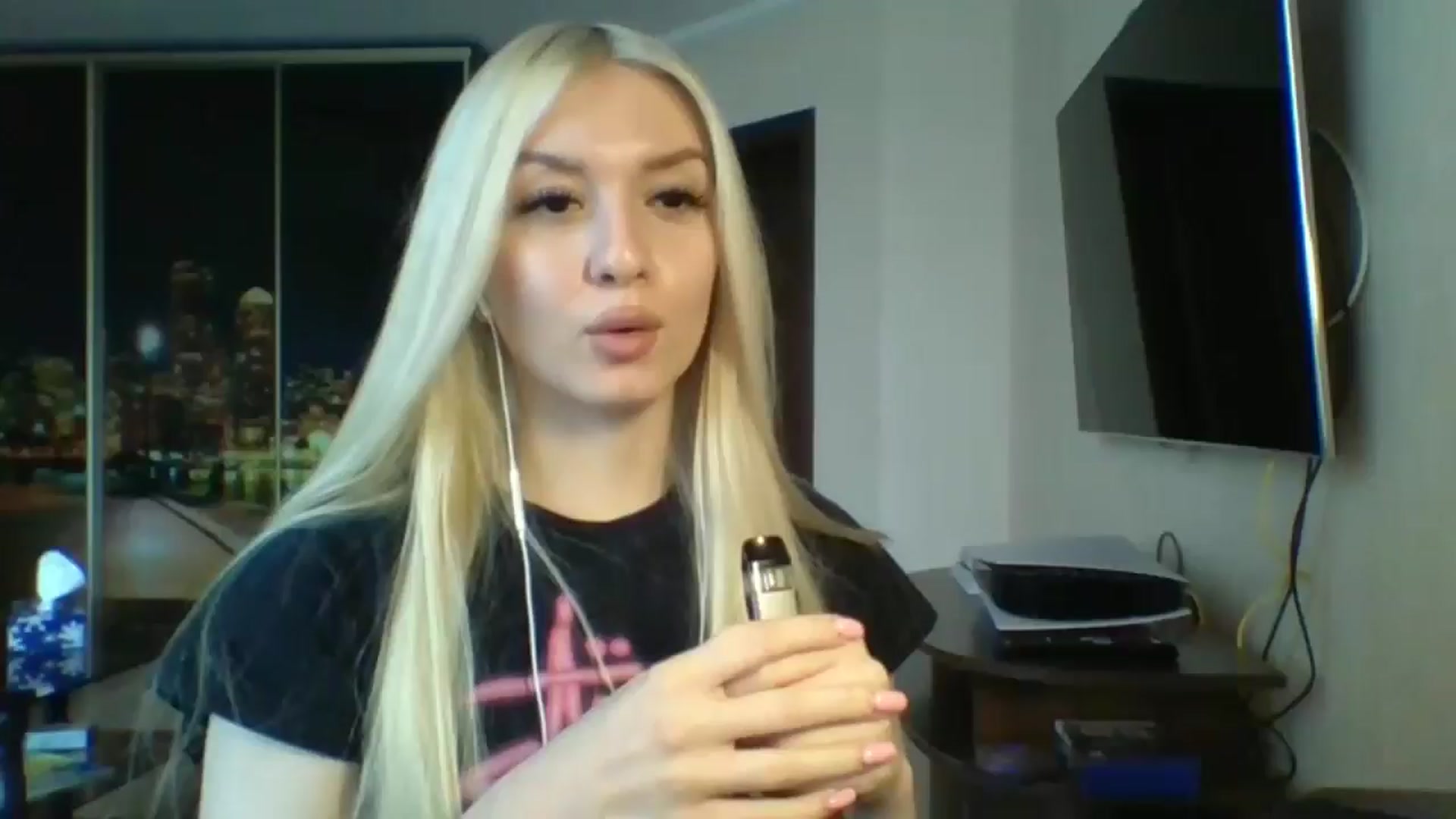 Gallery image thumbnail from SyndyRein's myfreecams stream on, 05/01/2026, 13:50 image 1 of 20