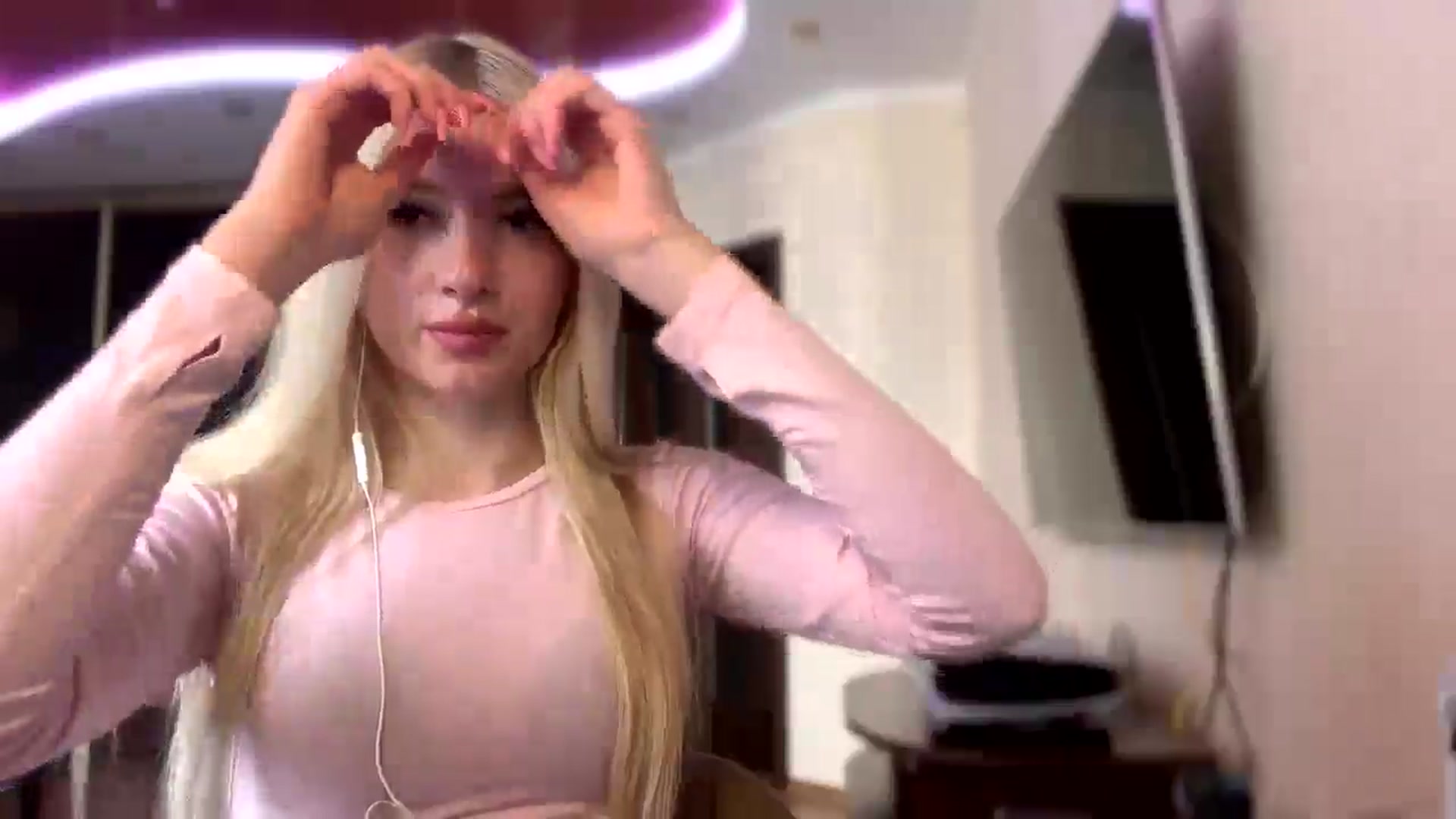 Gallery image thumbnail from SyndyRein's myfreecams stream on, 05/04/2026, 10:59 image 2 of 20