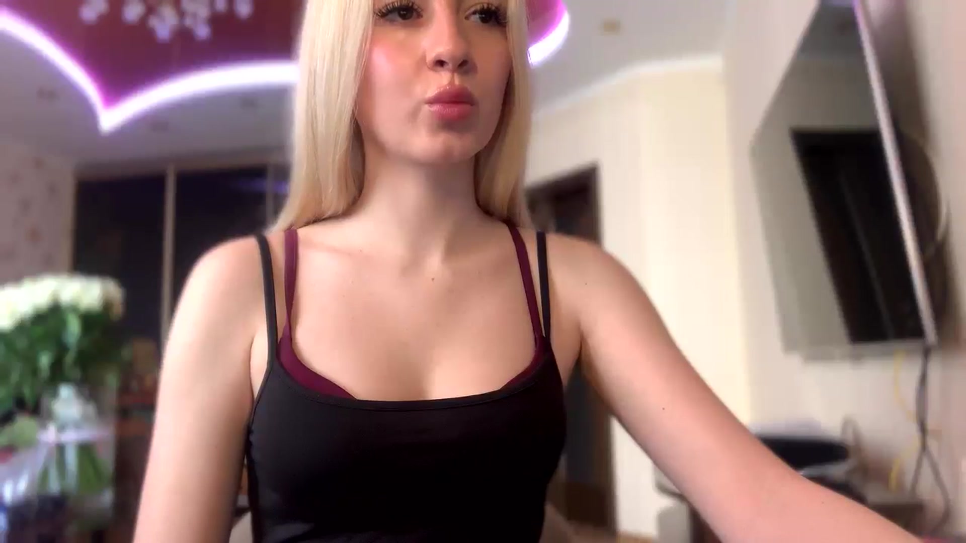 Gallery image thumbnail from SyndyRein's myfreecams stream on, 05/07/2026, 11:14 image 2 of 20