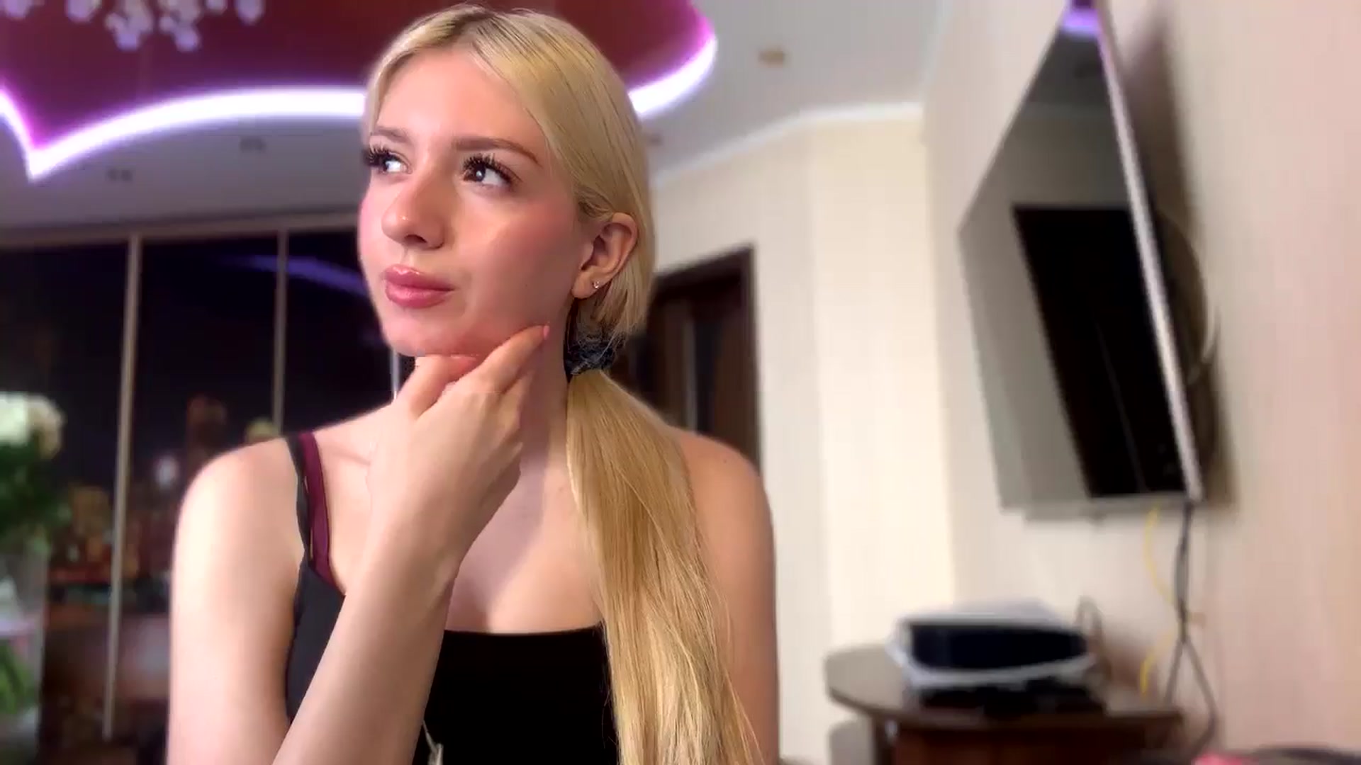 Gallery image thumbnail from SyndyRein's myfreecams stream on, 05/07/2026, 12:24 image 20 of 20