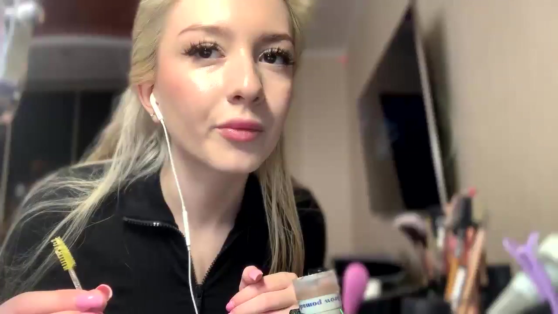 Gallery image thumbnail from SyndyRein's myfreecams stream on, 05/10/2026, 10:35 image 1 of 20