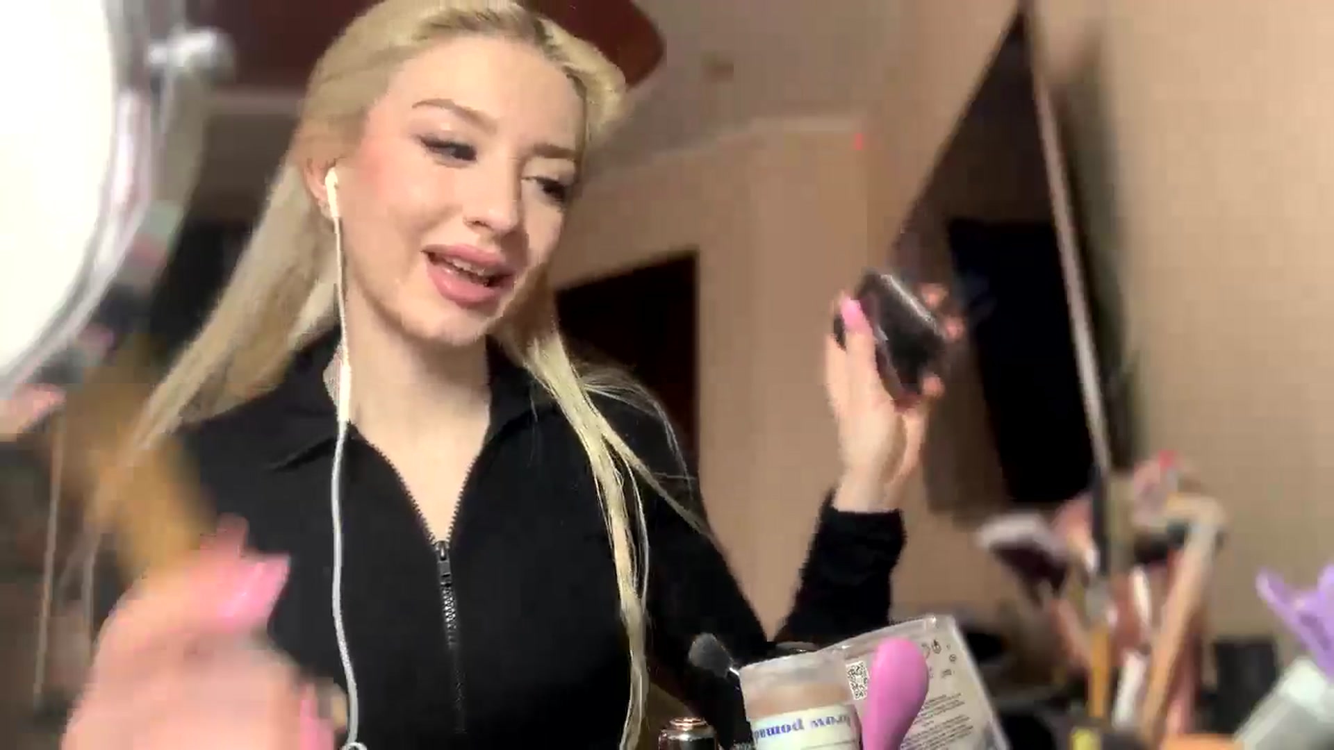 Gallery image thumbnail from SyndyRein's myfreecams stream on, 05/10/2026, 10:35 image 16 of 20