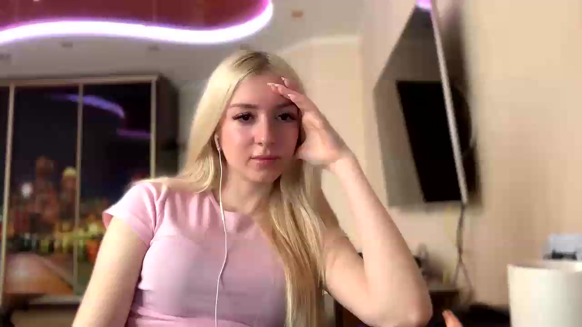 Gallery image thumbnail from SyndyRein's myfreecams stream on, 05/12/2026, 10:51 image 12 of 20