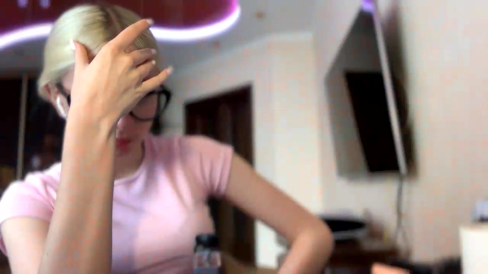 Gallery image thumbnail from SyndyRein's myfreecams stream on, 05/12/2026, 12:01 image 2 of 20