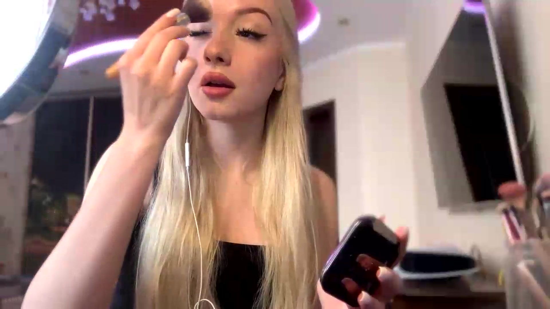 Gallery image thumbnail from SyndyRein's myfreecams stream on, 05/19/2026, 09:30 image 11 of 20