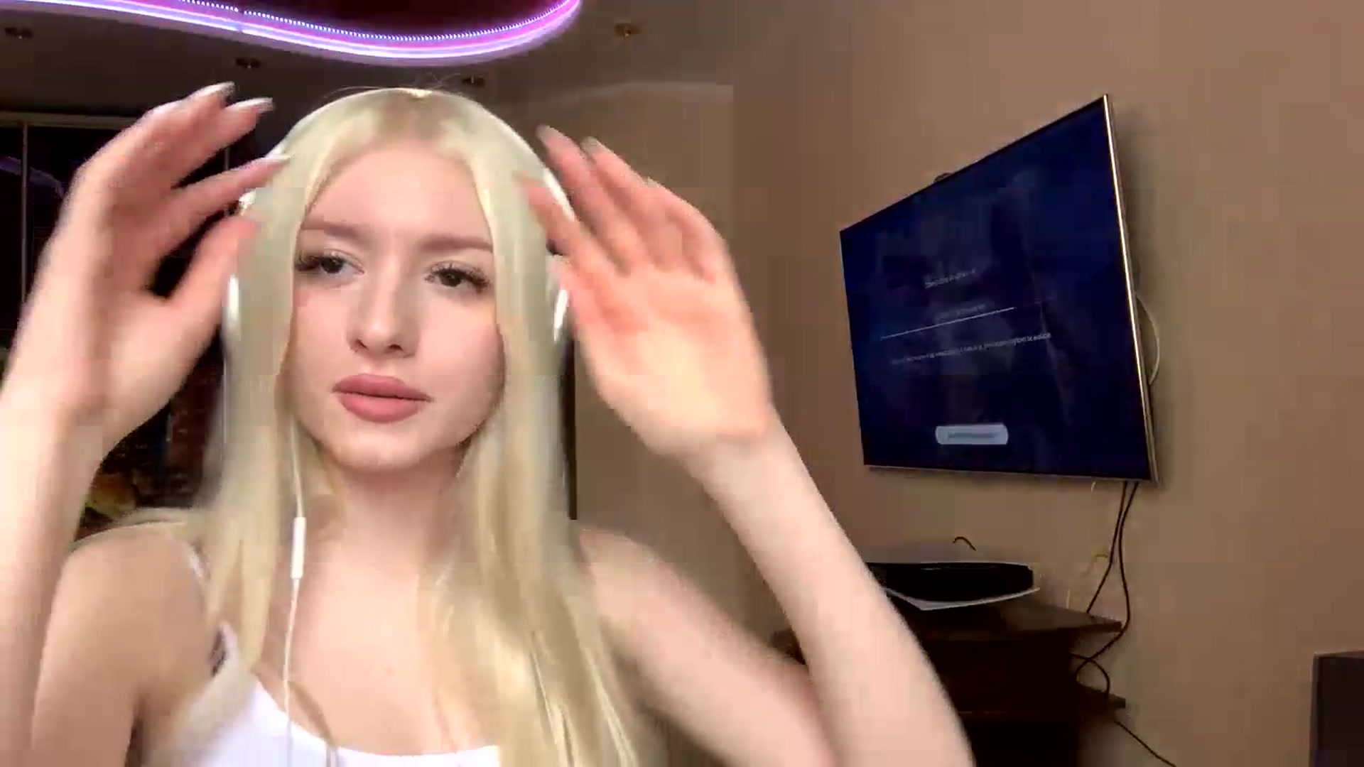 Gallery image thumbnail from SyndyRein's myfreecams stream on, 05/21/2026, 09:44 image 12 of 20