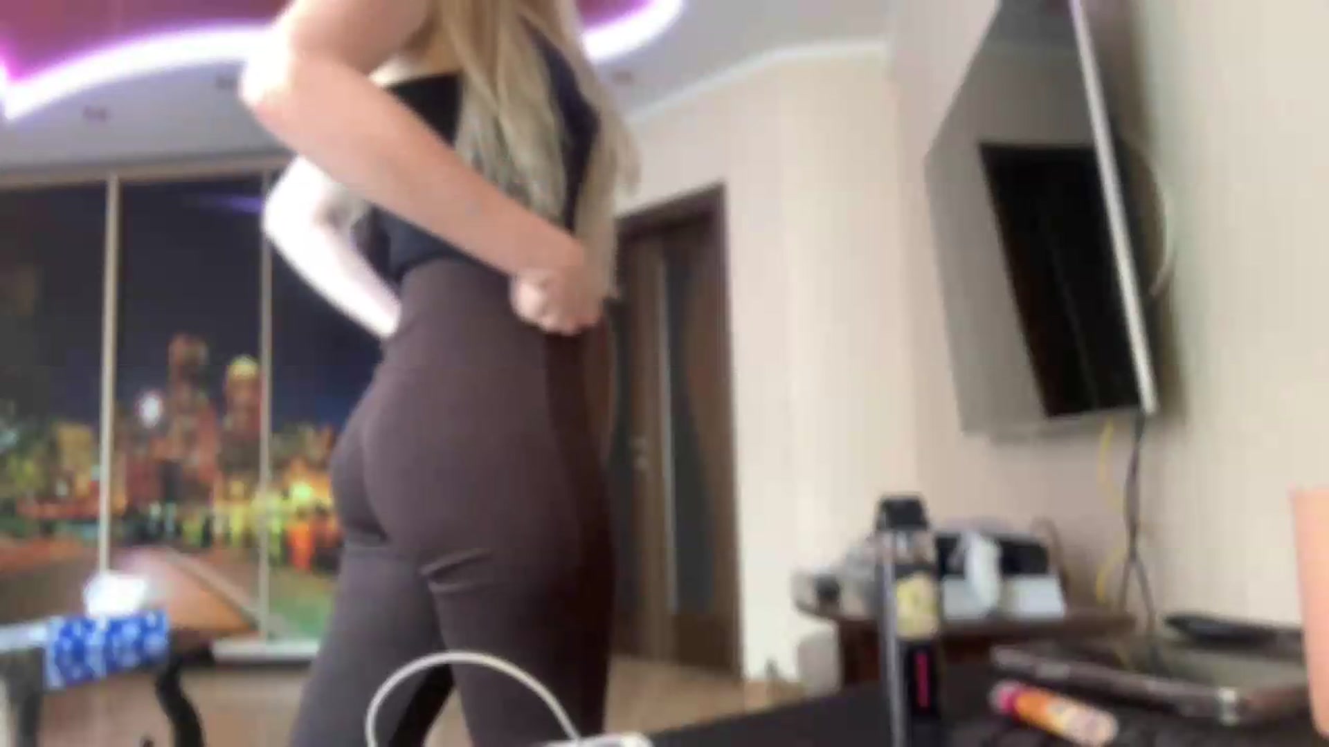 Gallery image thumbnail from SyndyRein's myfreecams stream on, 05/25/2026, 08:42 image 14 of 20
