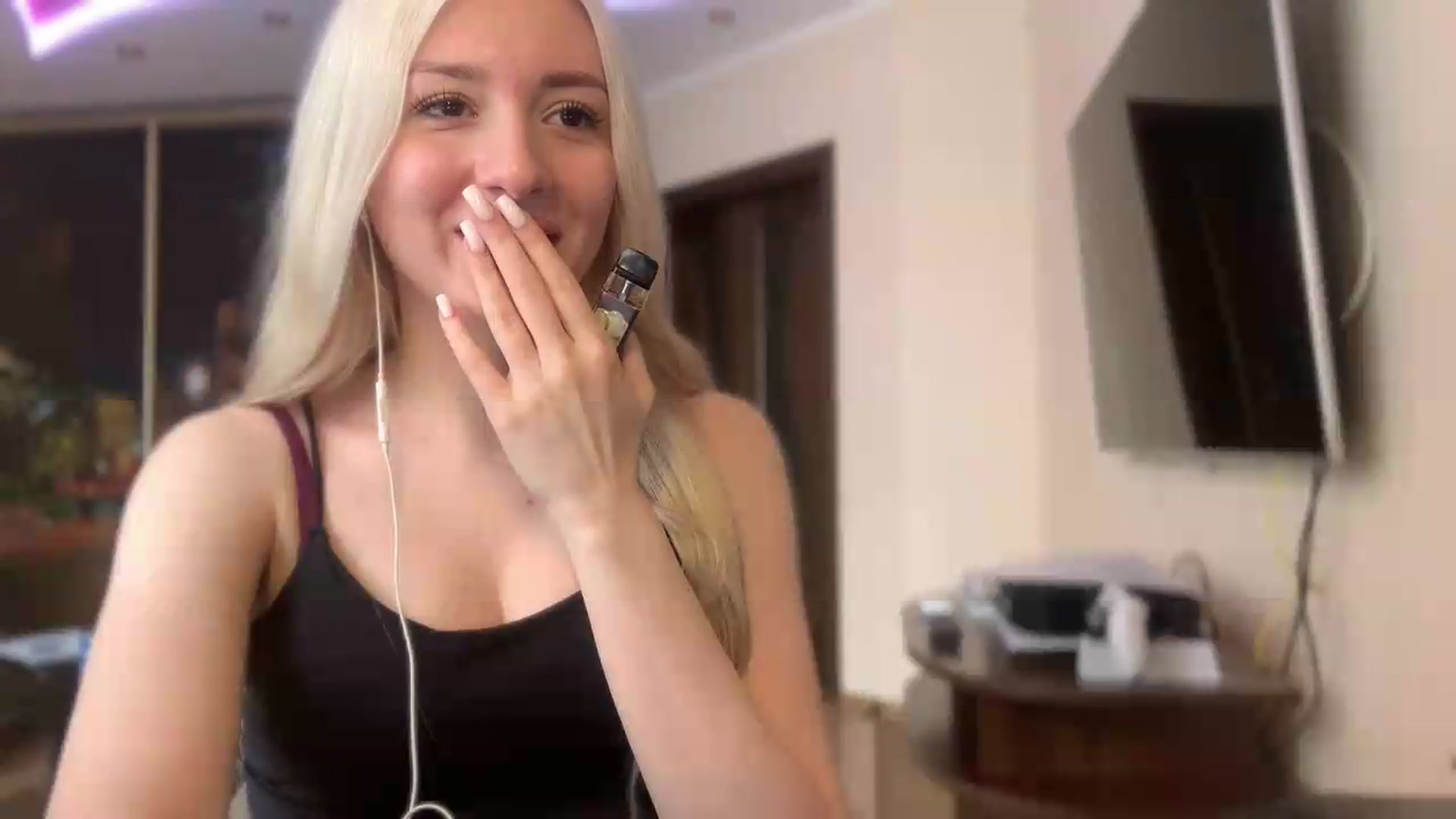 Gallery image thumbnail from SyndyRein's myfreecams stream on, 05/25/2026, 09:59 image 7 of 20